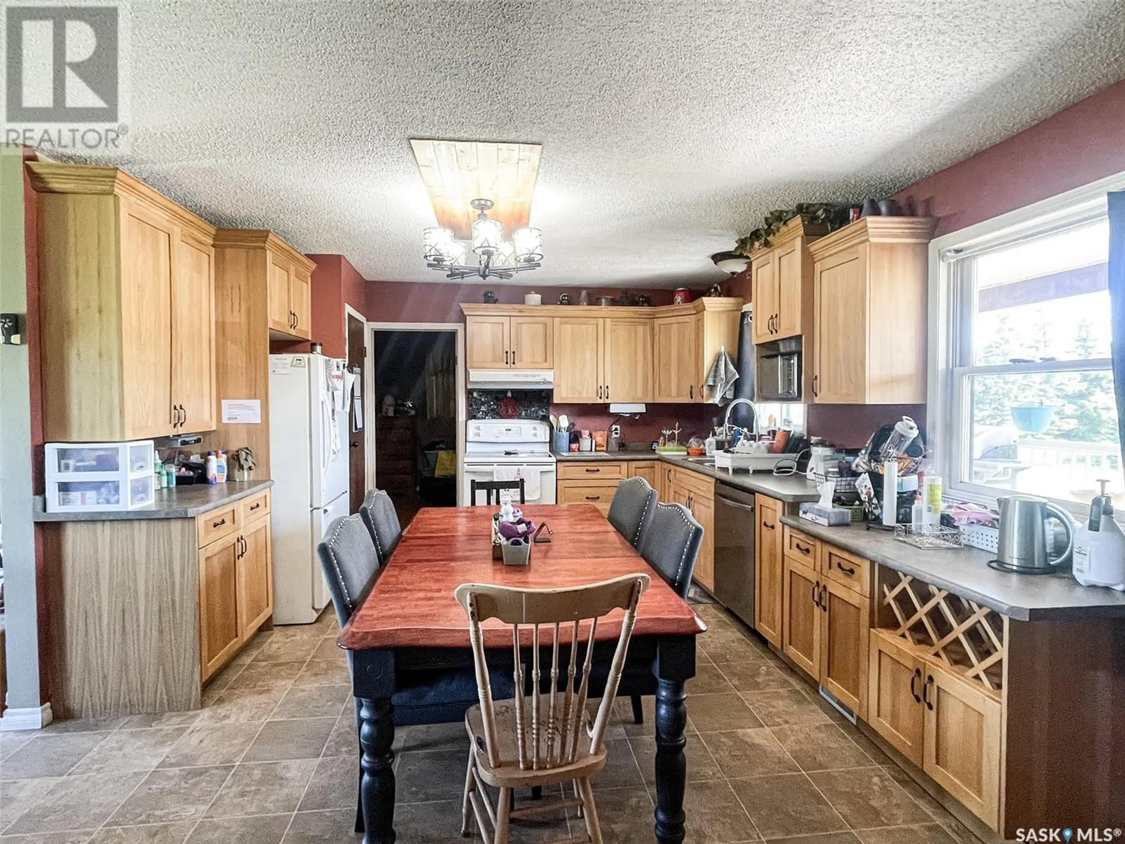 Open concept kitchen, unknown for GOODWIN ACREAGE, Meadow Lake Rm No.588 Saskatchewan S9X1Y2