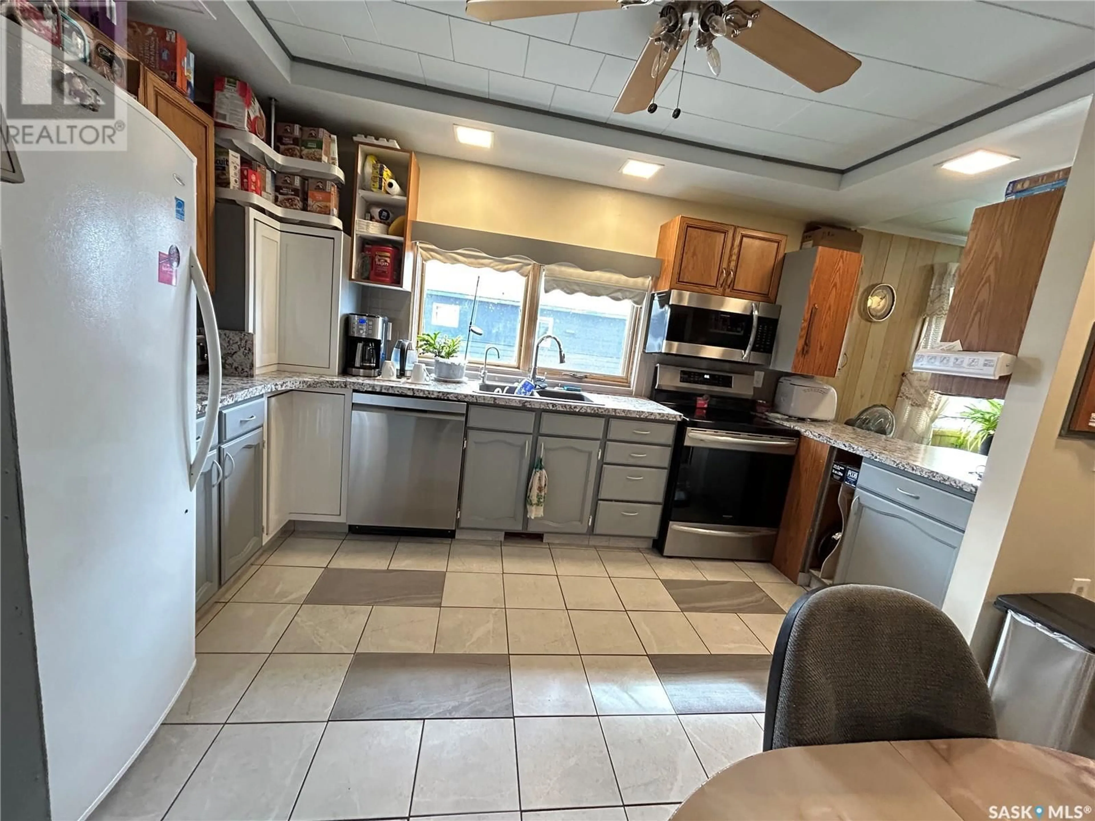 Unknown for 625 MAHARG AVENUE, Burstall Saskatchewan S0N0H0