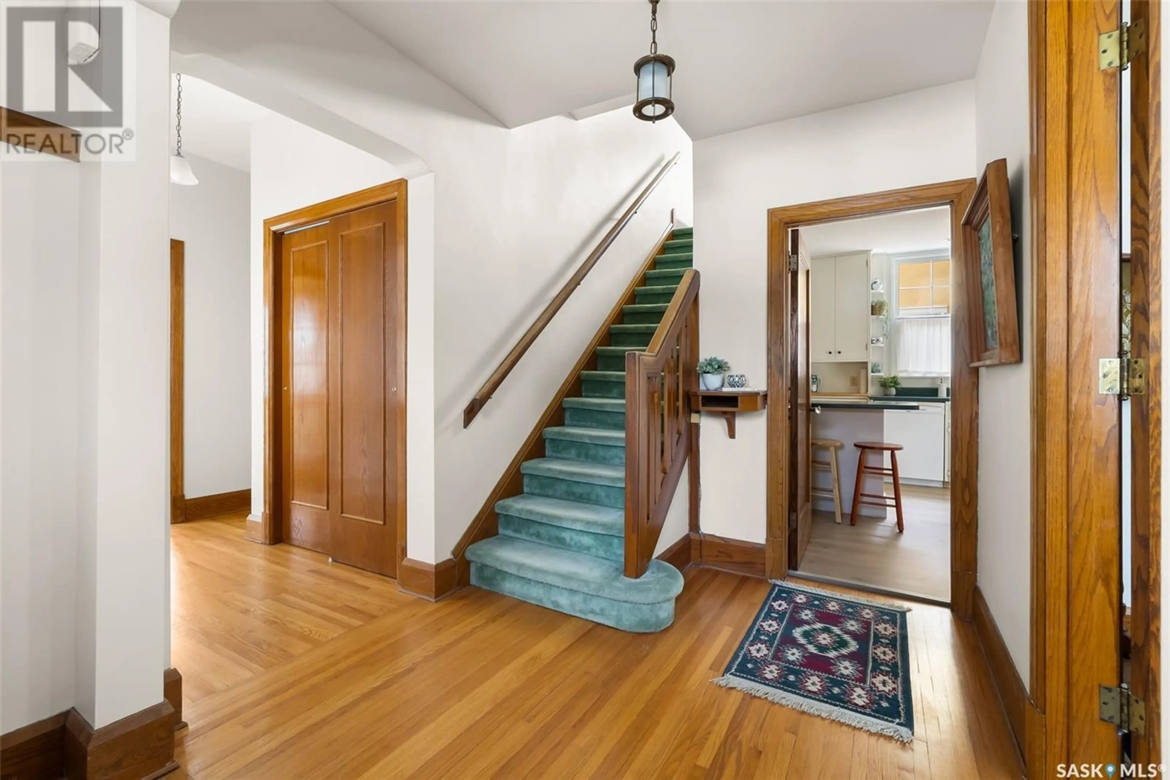 Indoor foyer for 2400 RETALLACK STREET, Regina Saskatchewan S4T2L1