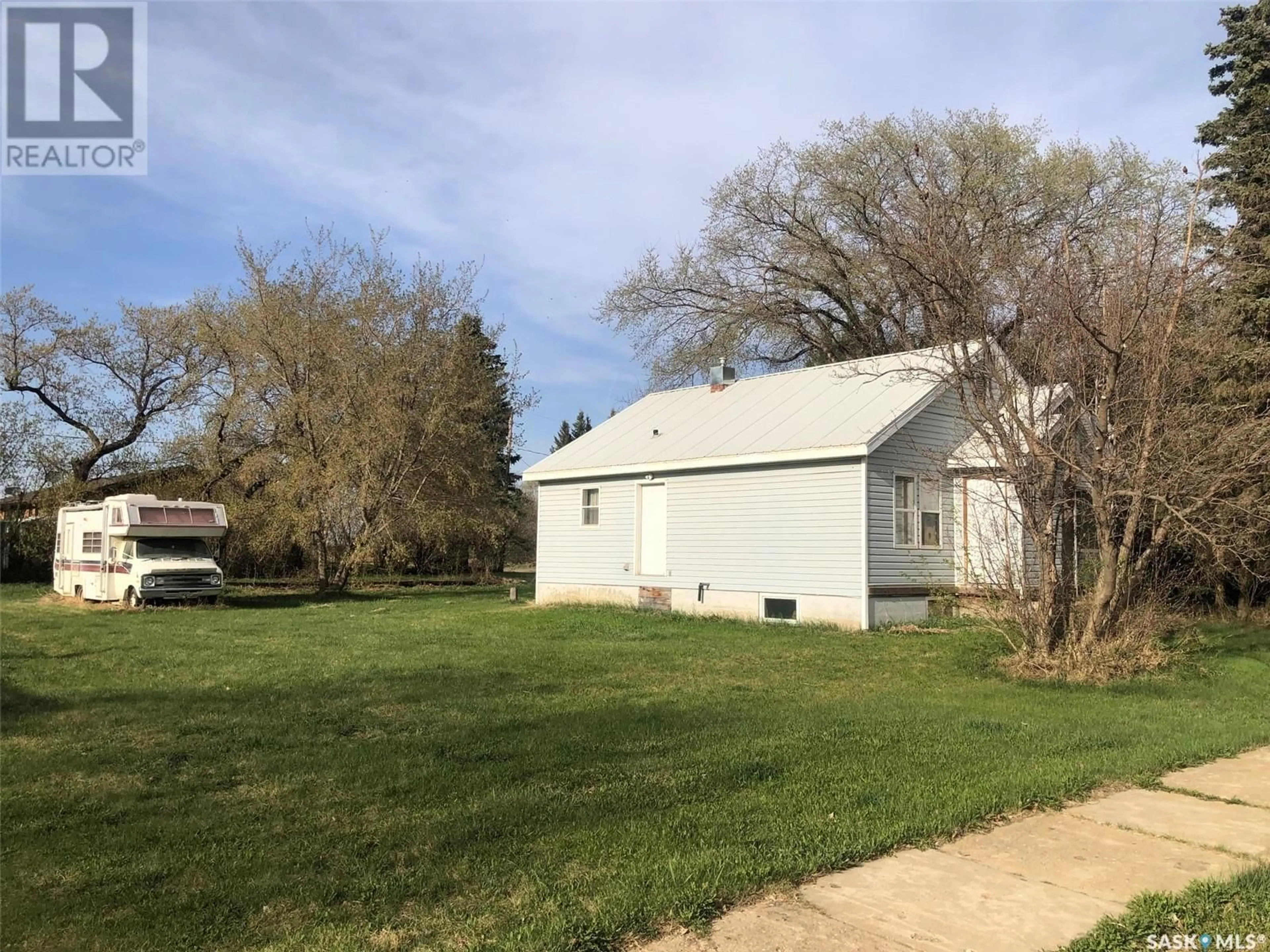 Shed for 19 1ST AVENUE, Hyas Saskatchewan S0A1K0
