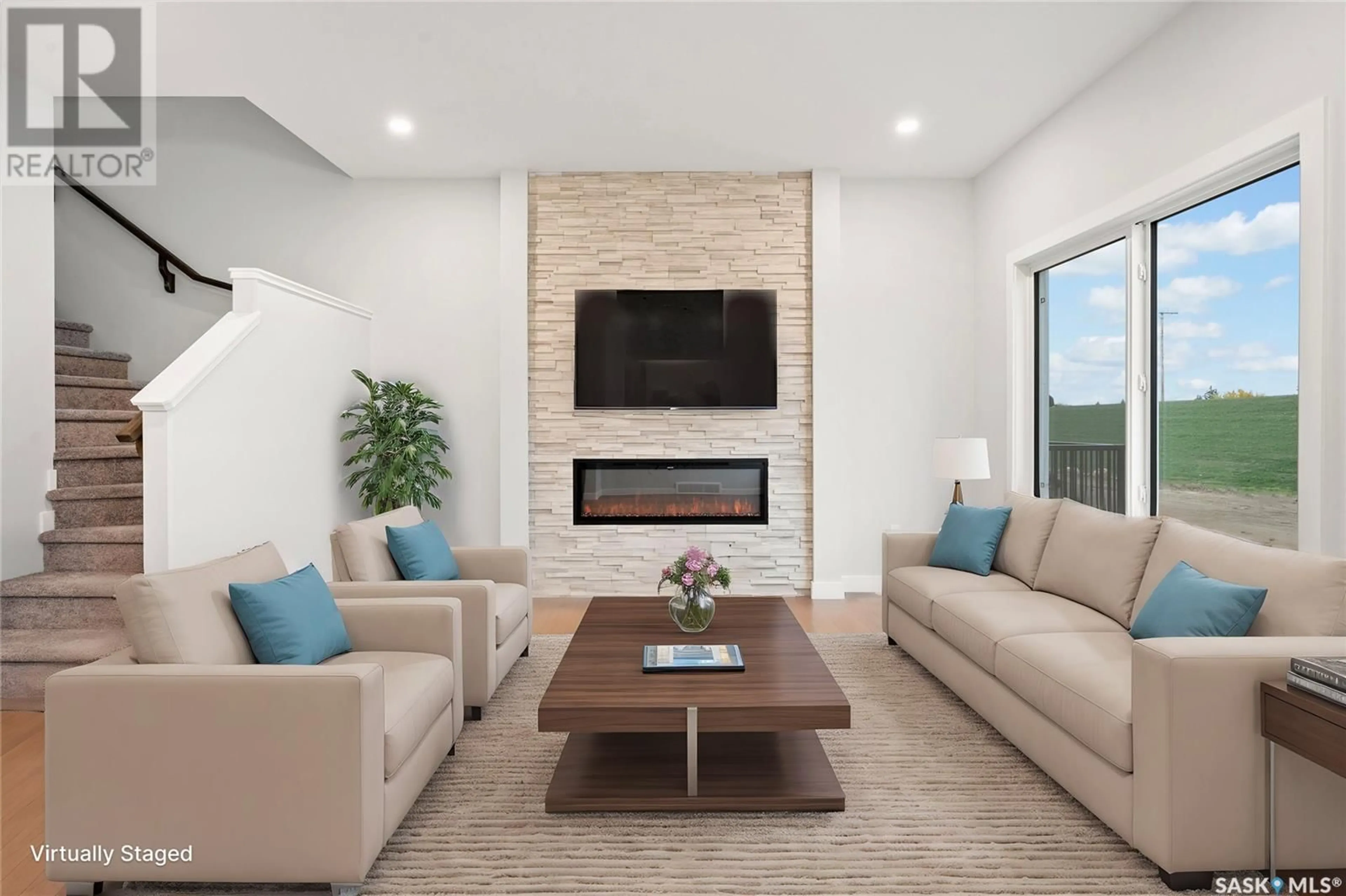 Living room with furniture, unknown for 447 DORAN CRESCENT, Saskatoon Saskatchewan S7V1W2