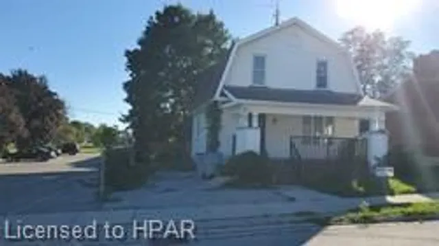 160 QUEEN St, Listowel