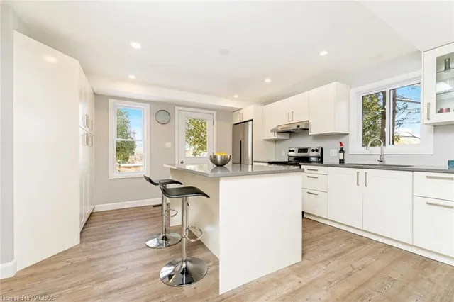 171 PELLISIER St, Eugenia 4