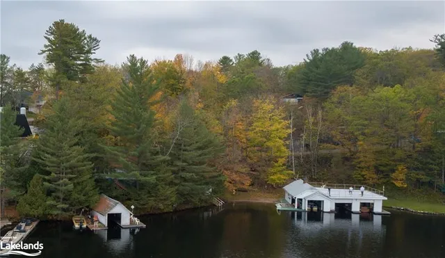 6 ARMSTRONG POINT Rd, Port Carling 3