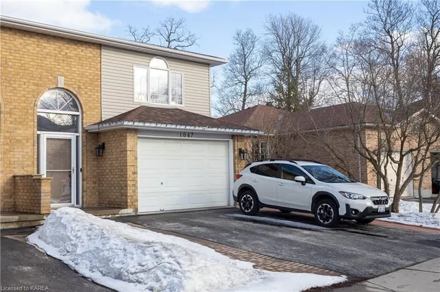 1047 WATERBURY Cres, Kingston 4