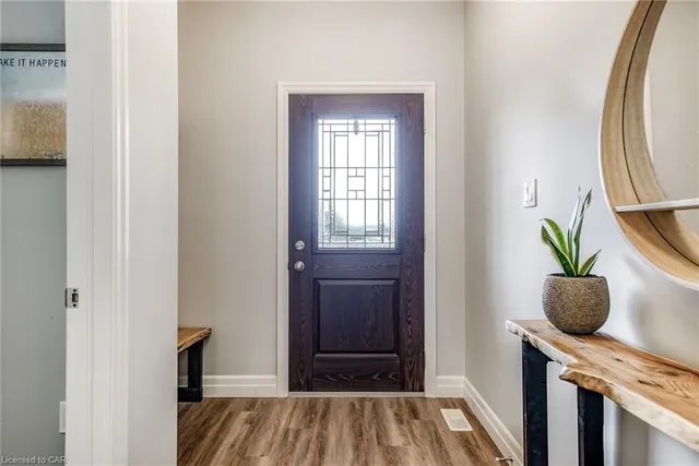 53 FORBES Cres, Listowel 4