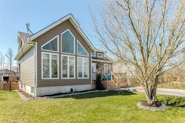 3262 LAKESHORE Rd, Dunnville 5