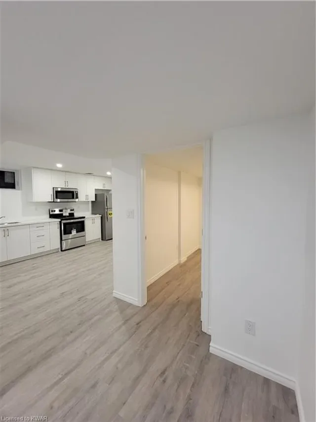 385 BEECHDROPS Dr, Waterloo 4