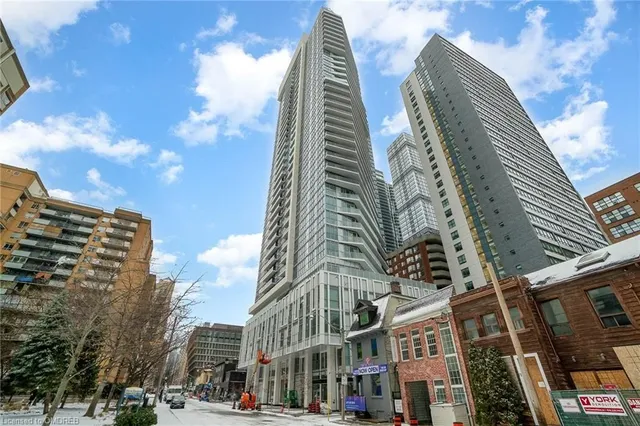 77 MUTUAL St, Toronto