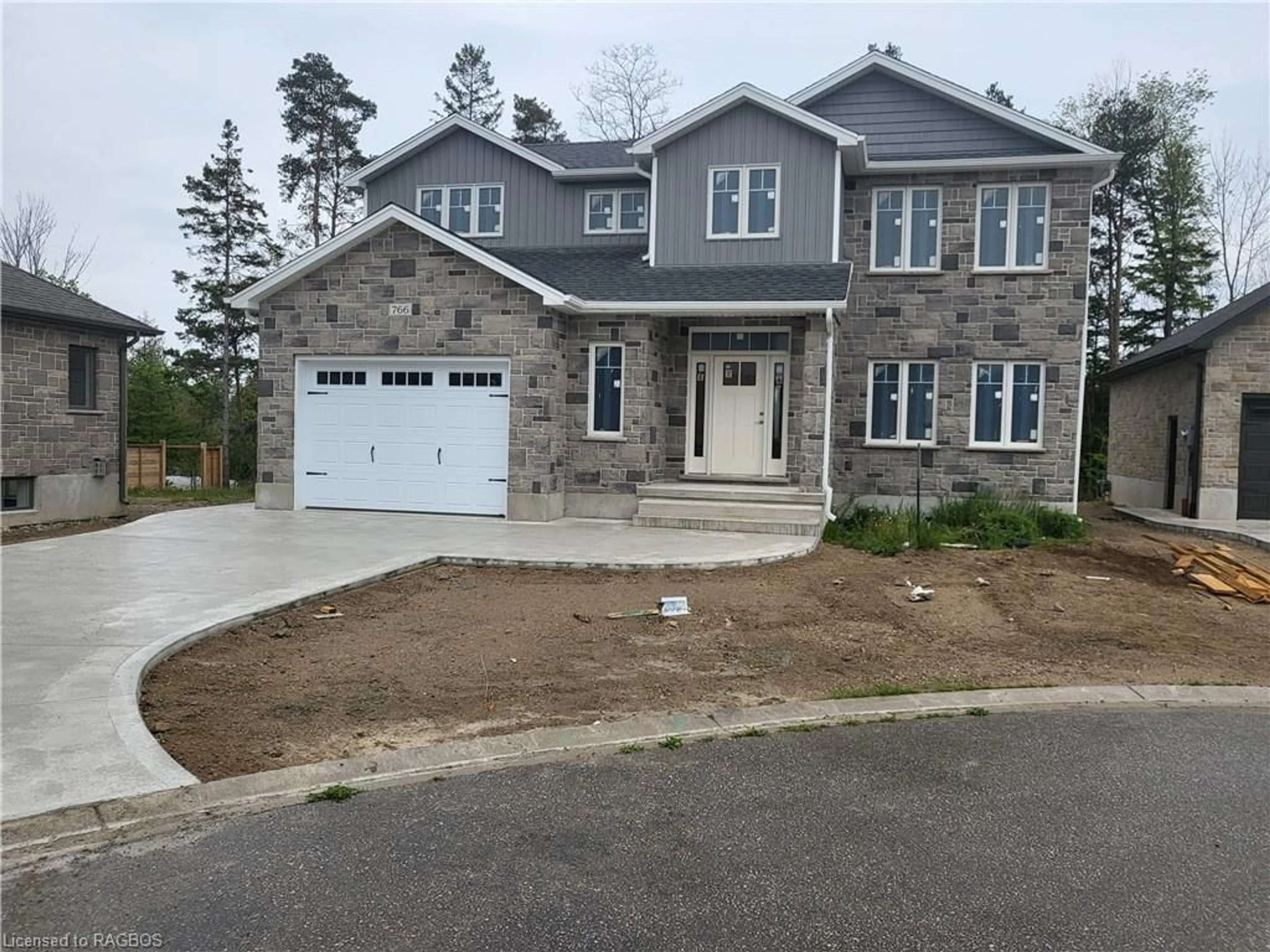 Home with brick exterior material for 766 Campbell Ave, Kincardine Ontario N2Z 1W1