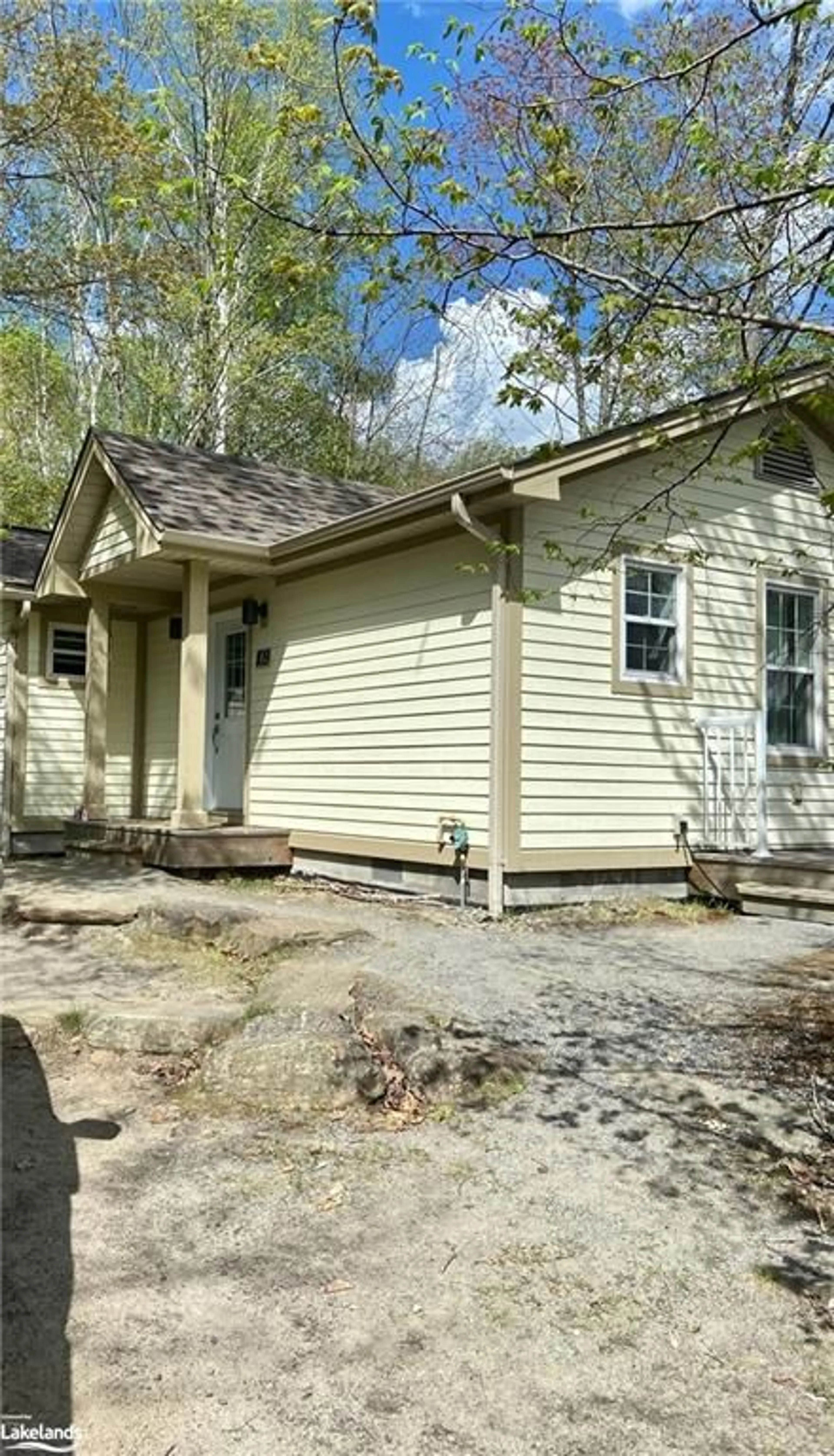 Frontside or backside of a home for 1052 Rat Bay Rd #109-7, Lake of Bays (Twp) Ontario P1H 2J6