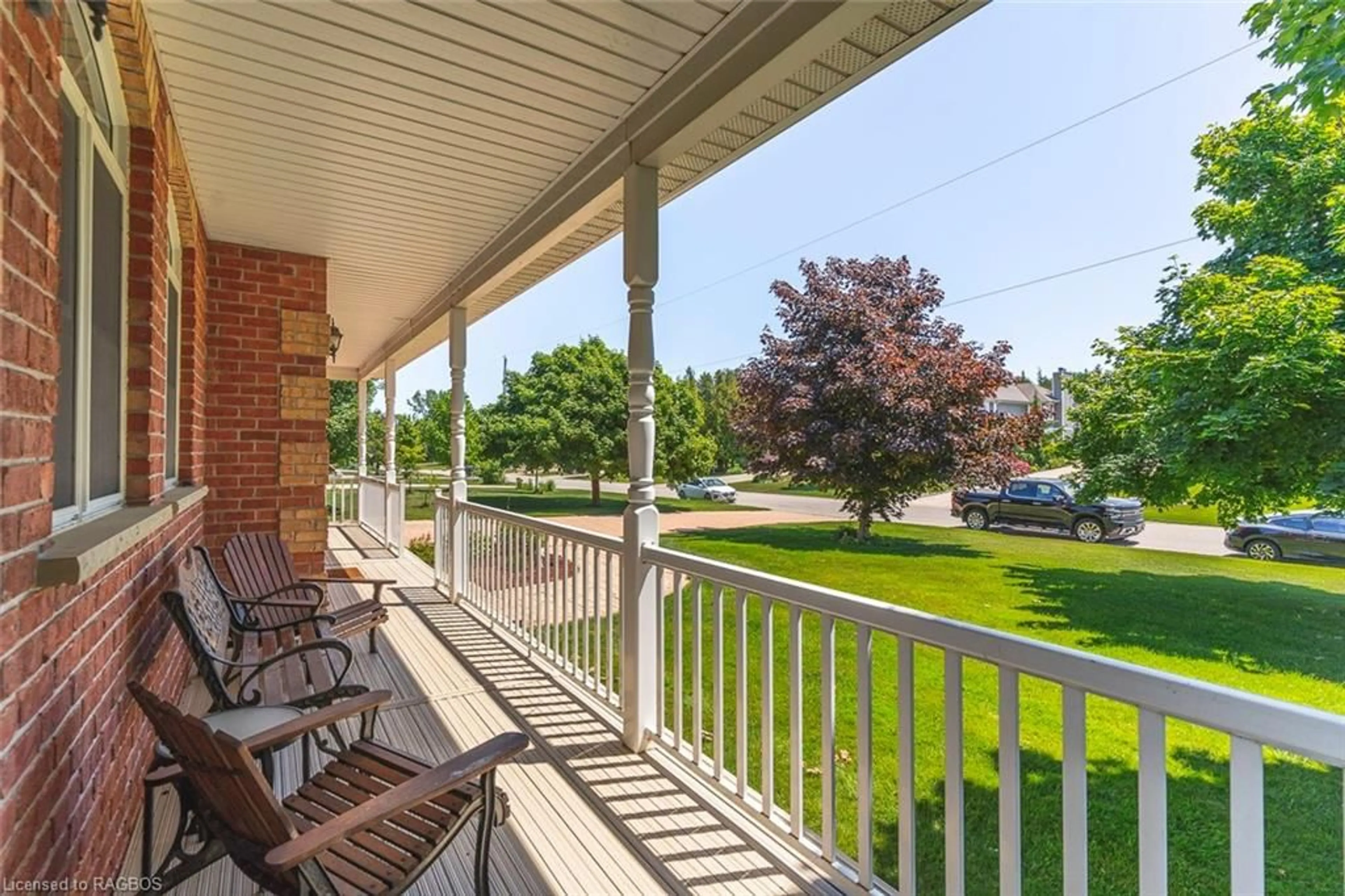 Patio, the fenced backyard for 900 Parkplace St, Huron-Kinloss Ontario N2Z 0C4