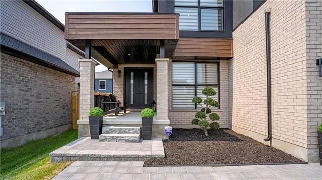 102 Daventry Way, Komoka 3