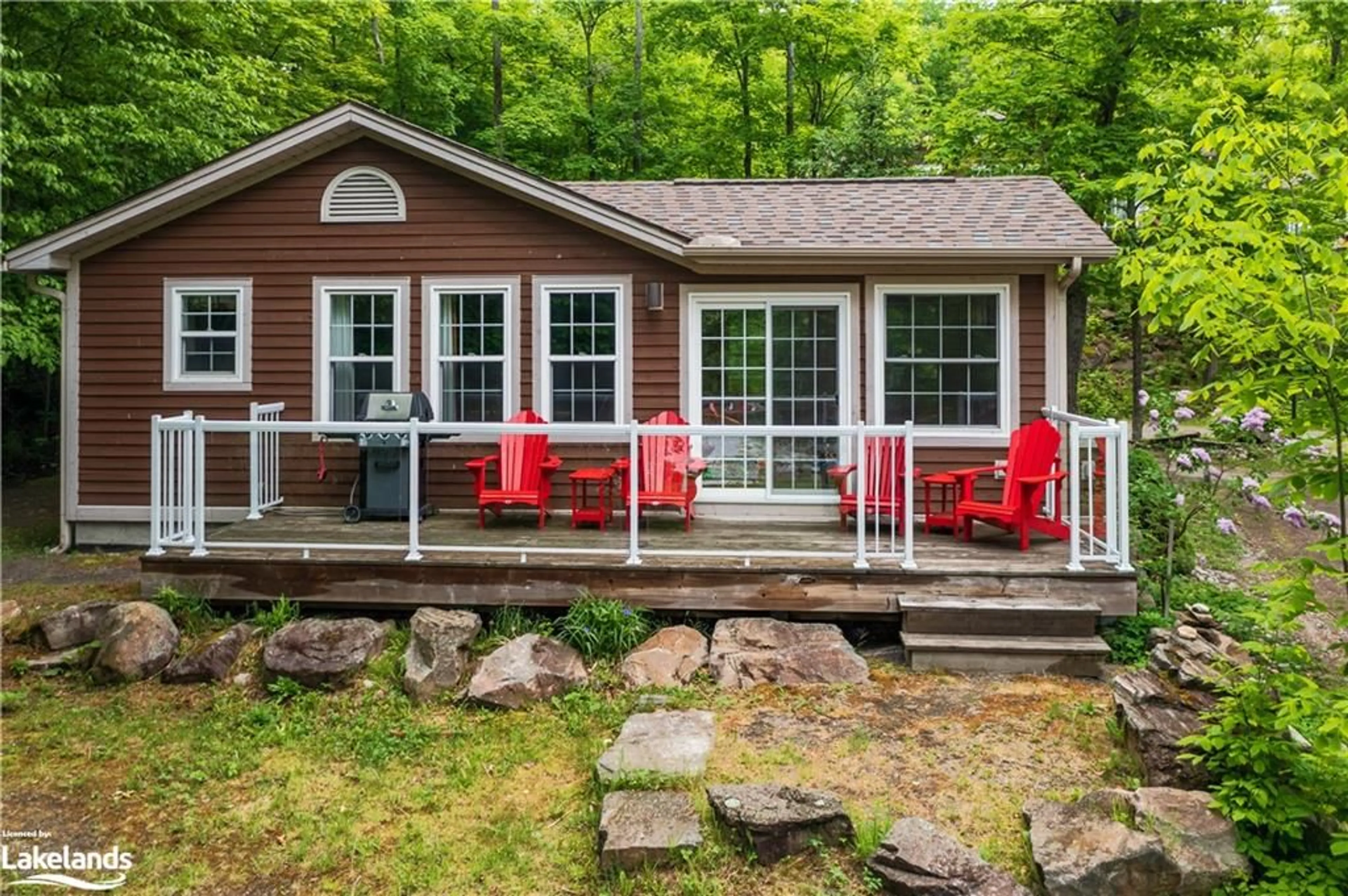 Cottage for 1052 Rat Bay Rd #116-2, Lake of Bays (Twp) Ontario P1H 2J6