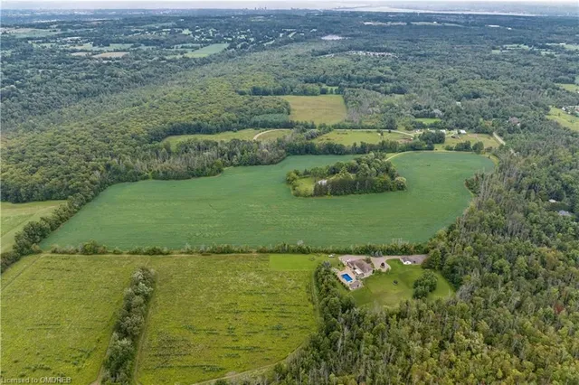 Additional property image - 5163 Milburough Line
