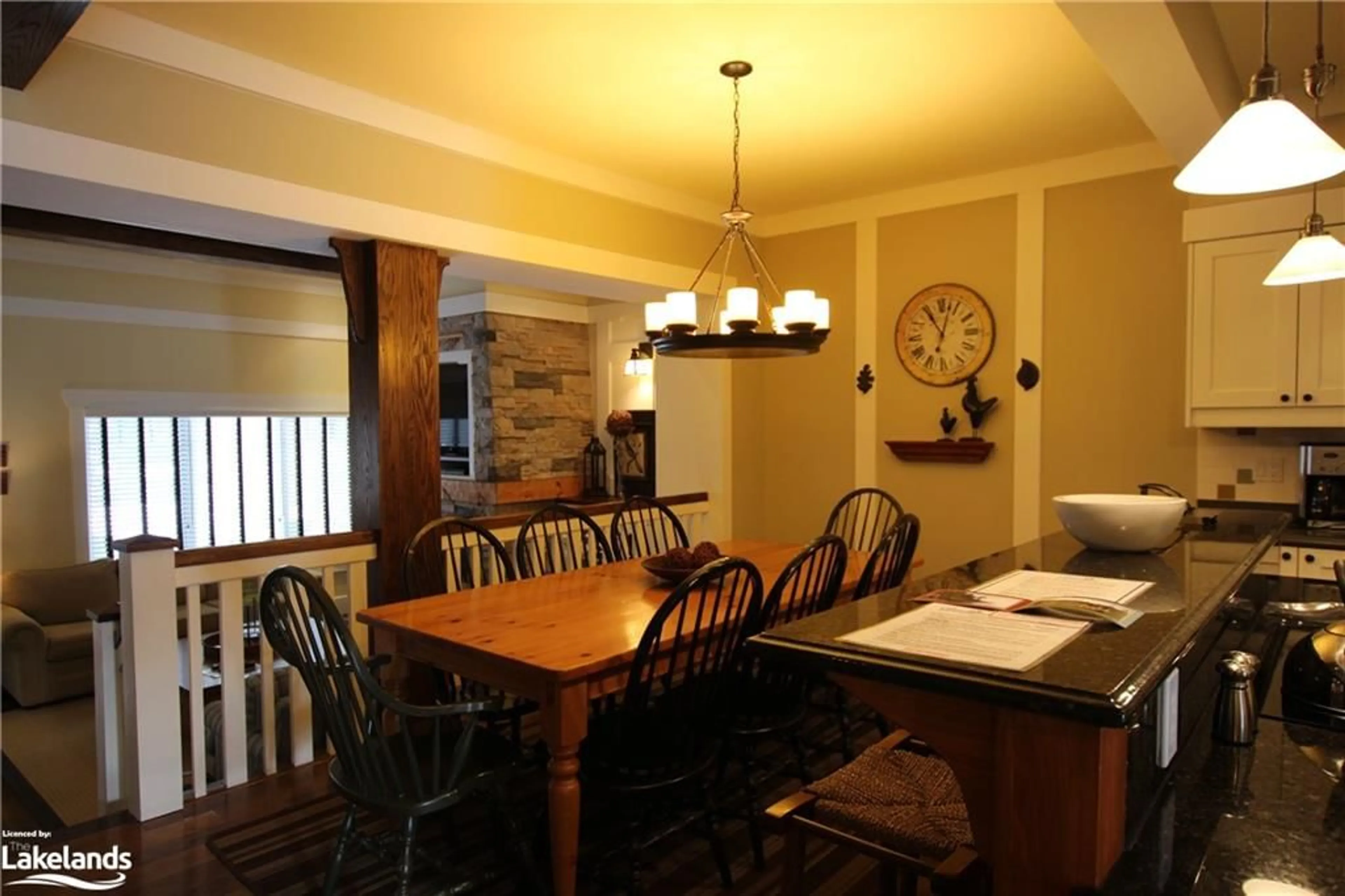 Dining room for 1020 Birch Glen V 11, W 5 Rd, Baysville Ontario P0B 1A0