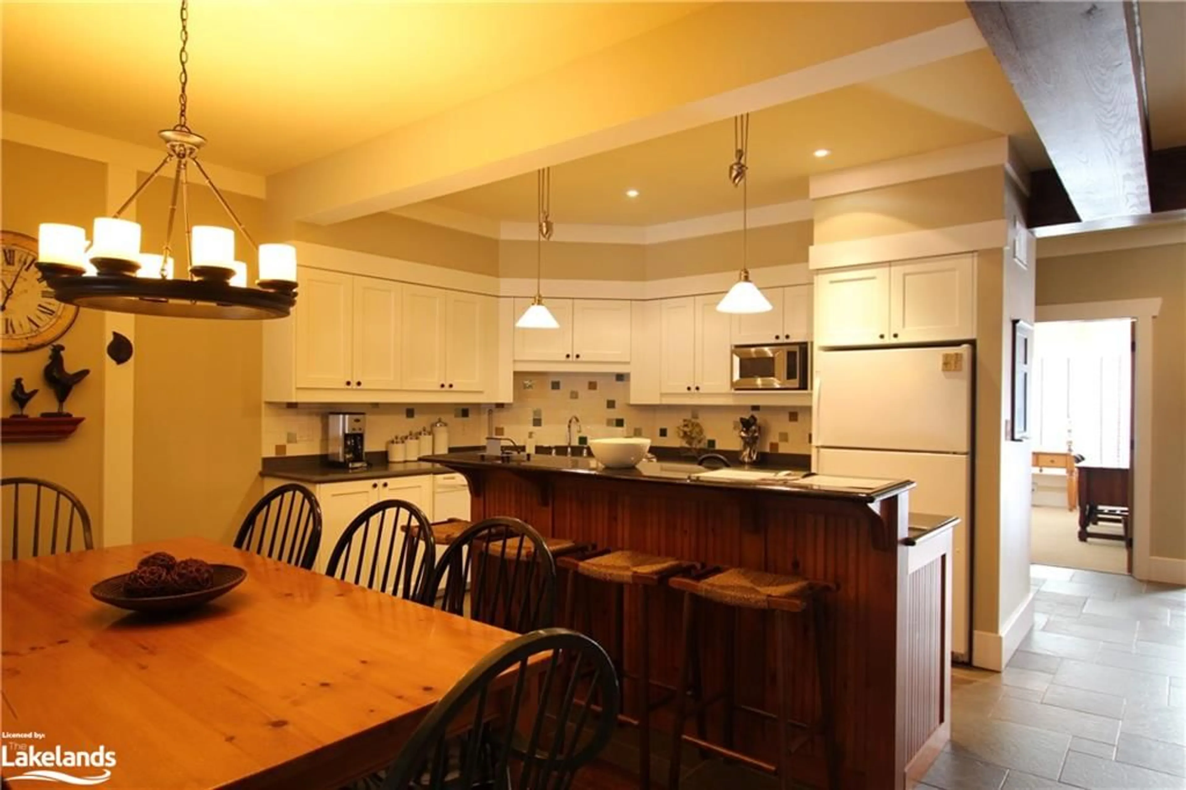 Open concept kitchen for 1020 Birch Glen V 11, W 5 Rd, Baysville Ontario P0B 1A0