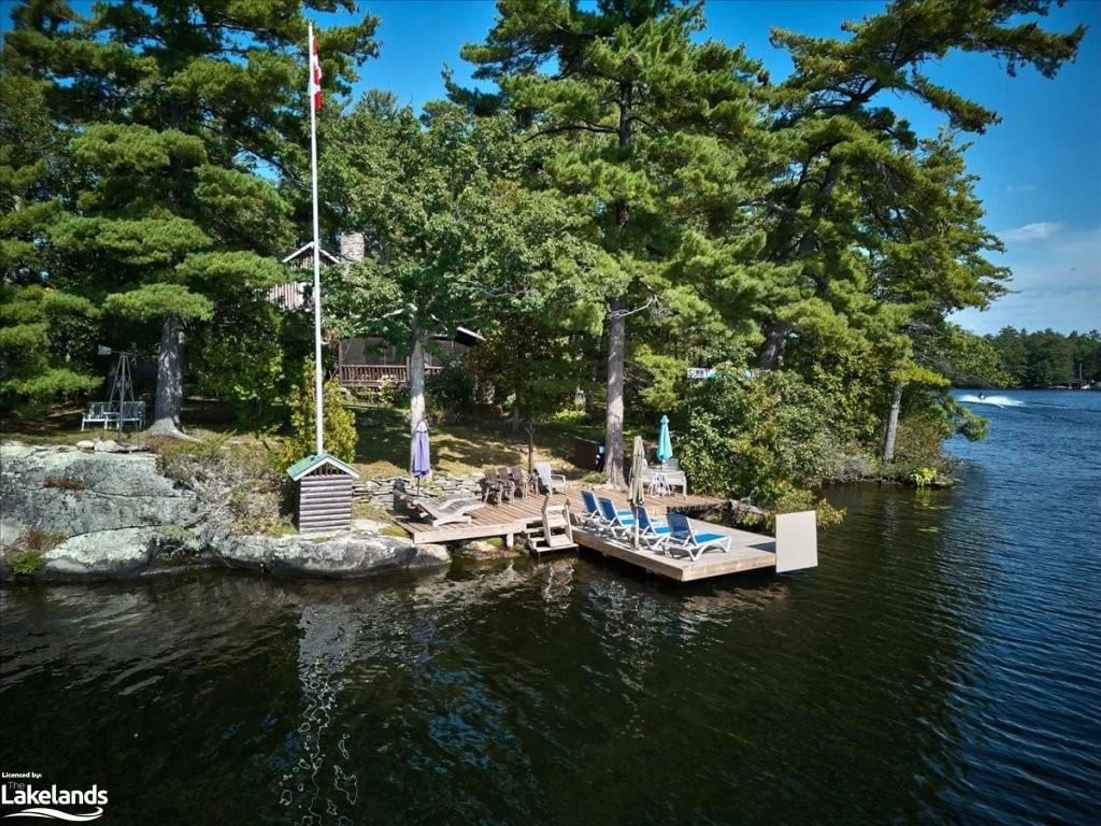 Cottage for 2 Island 370 Severn River Shore, Georgian Bay Twp Ontario L0K 1S0