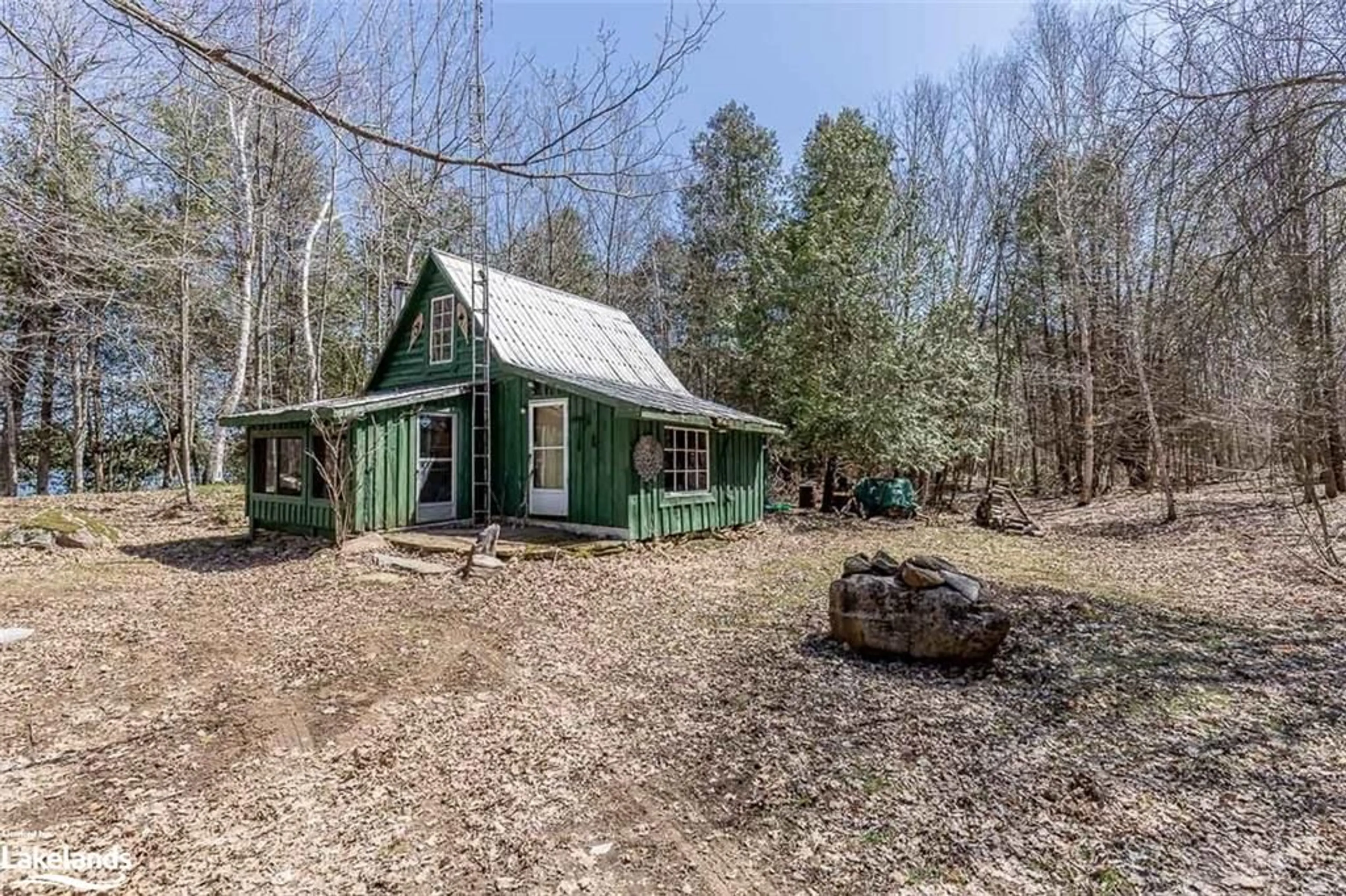 Cottage for 164 Sugar Bush Rd, Norland Ontario K0M 2L0