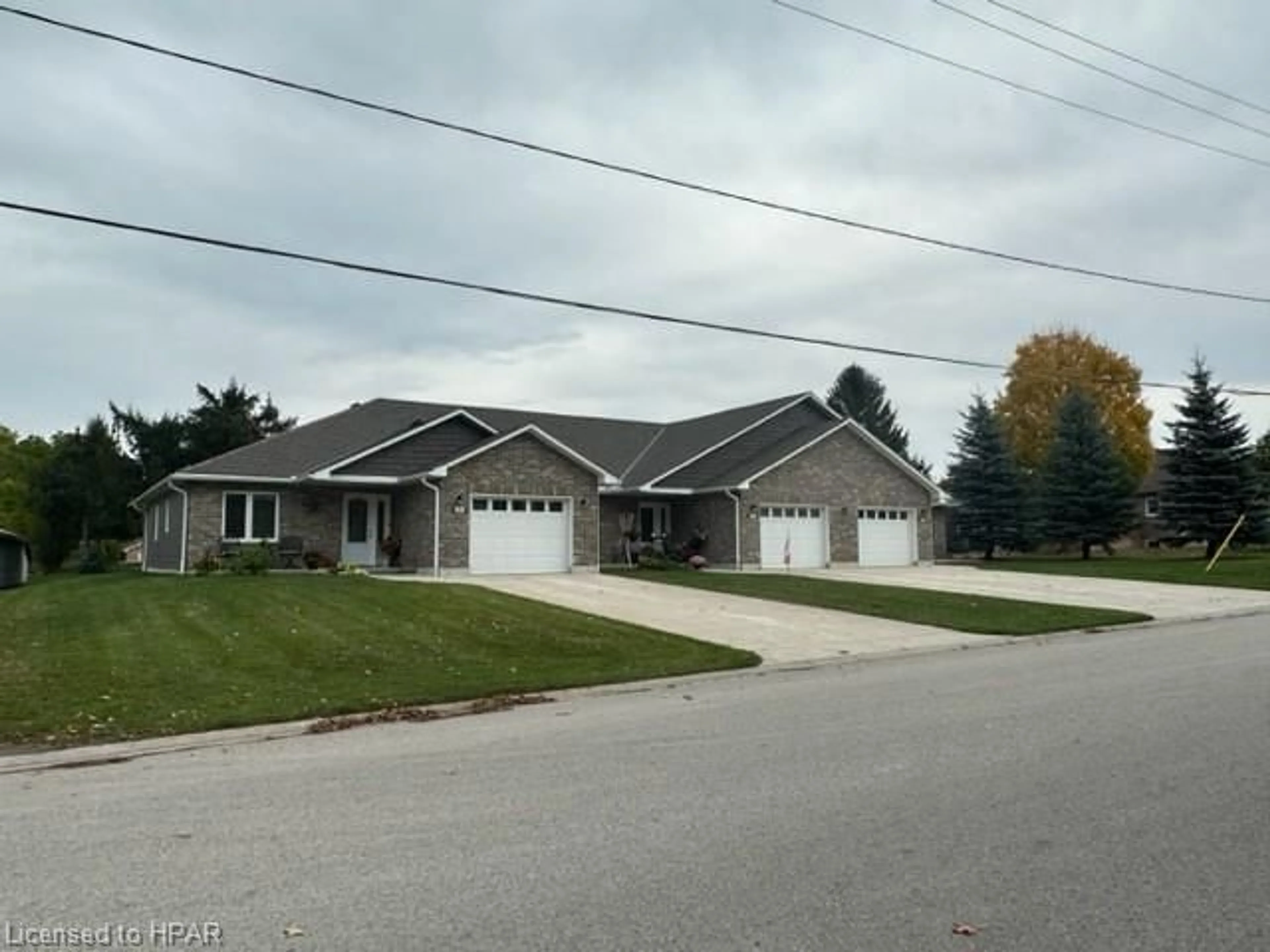 Frontside or backside of a home for 354 (518) Dinsley St, Blyth Ontario N0M 1H0