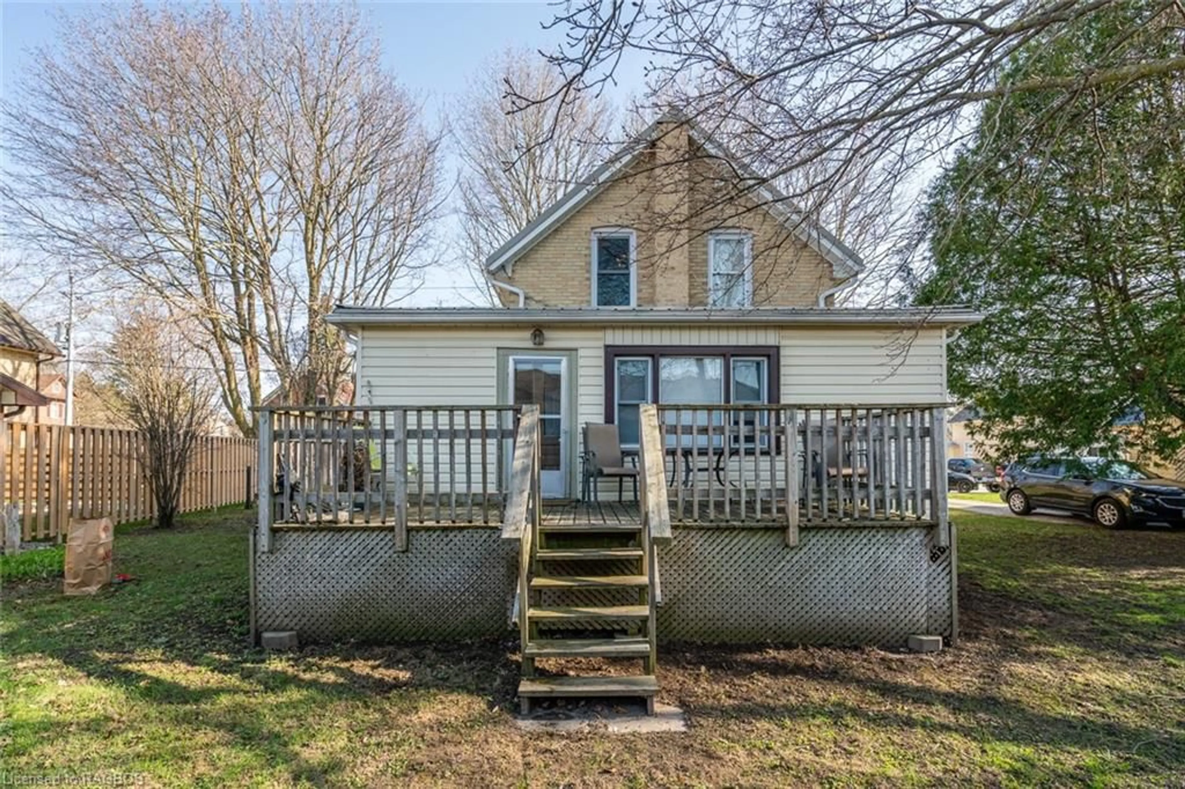 Frontside or backside of a home, cottage for 134 9th St, Hanover Ontario N4N 1K6