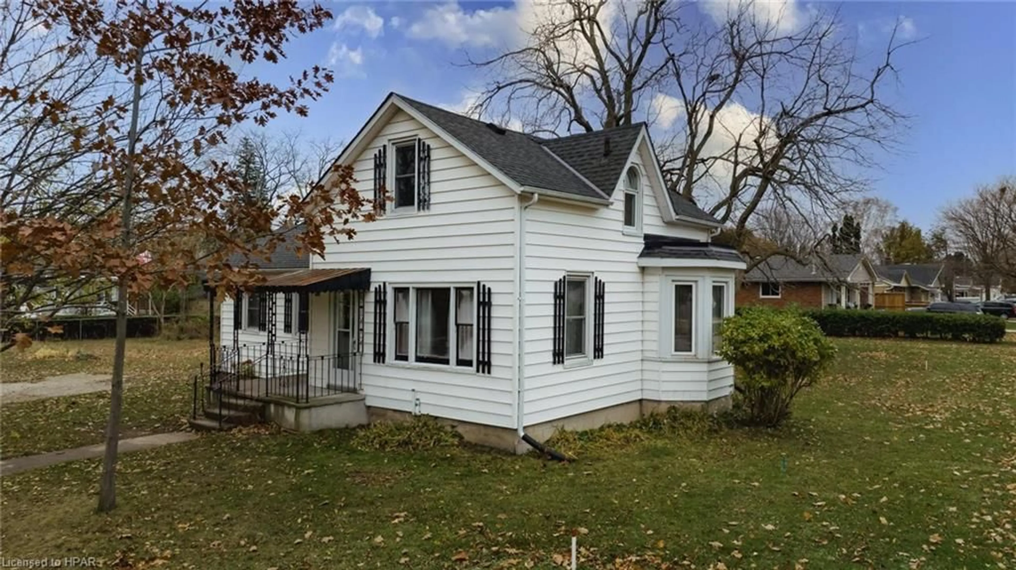 Cottage for 140 Stonehouse St, Goderich Ontario N7A 1G9