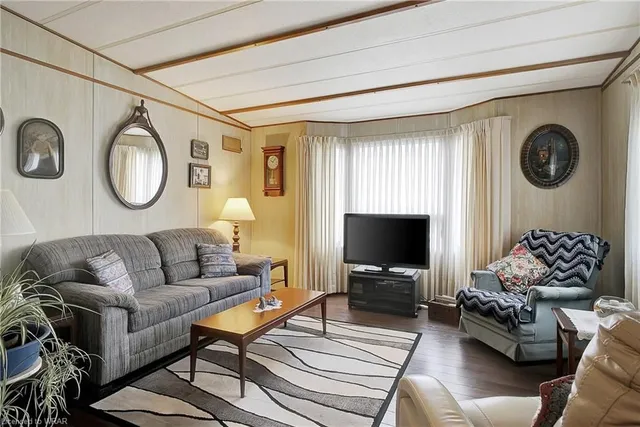 Additional property image - 1429 Sheffield Rd Unit 8 Paradise Cove