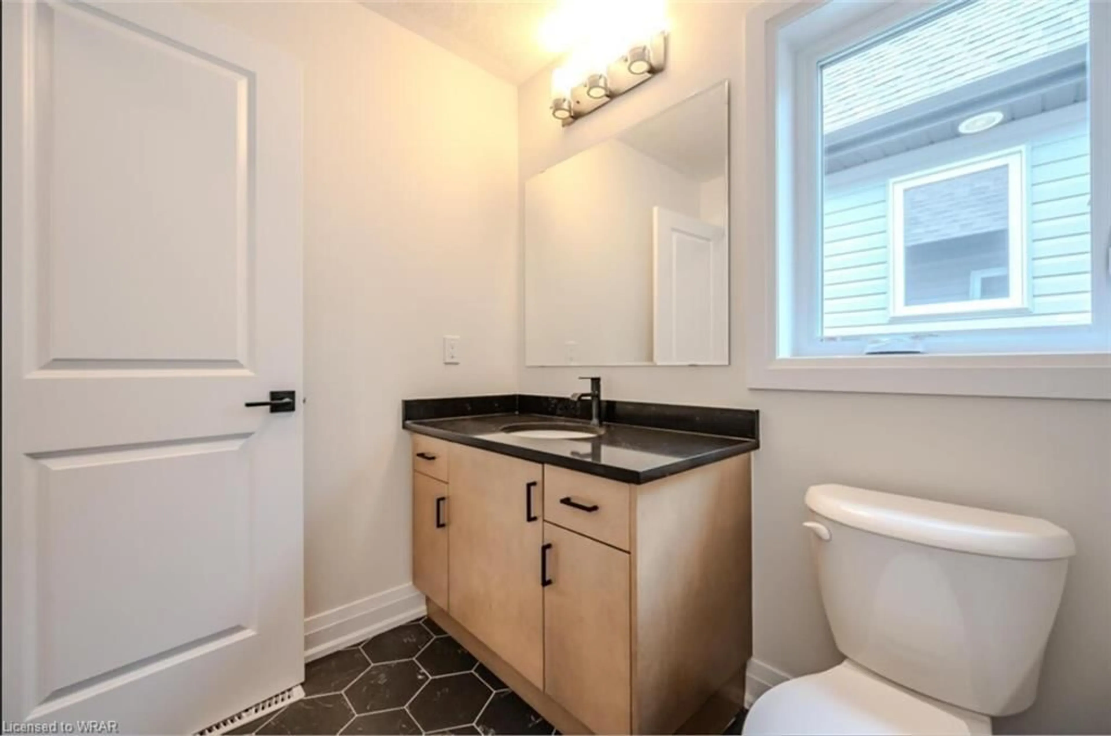 Standard bathroom for 7 Jacob Detweiller Dr #Lot 0046, Kitchener Ontario N2P 0K7
