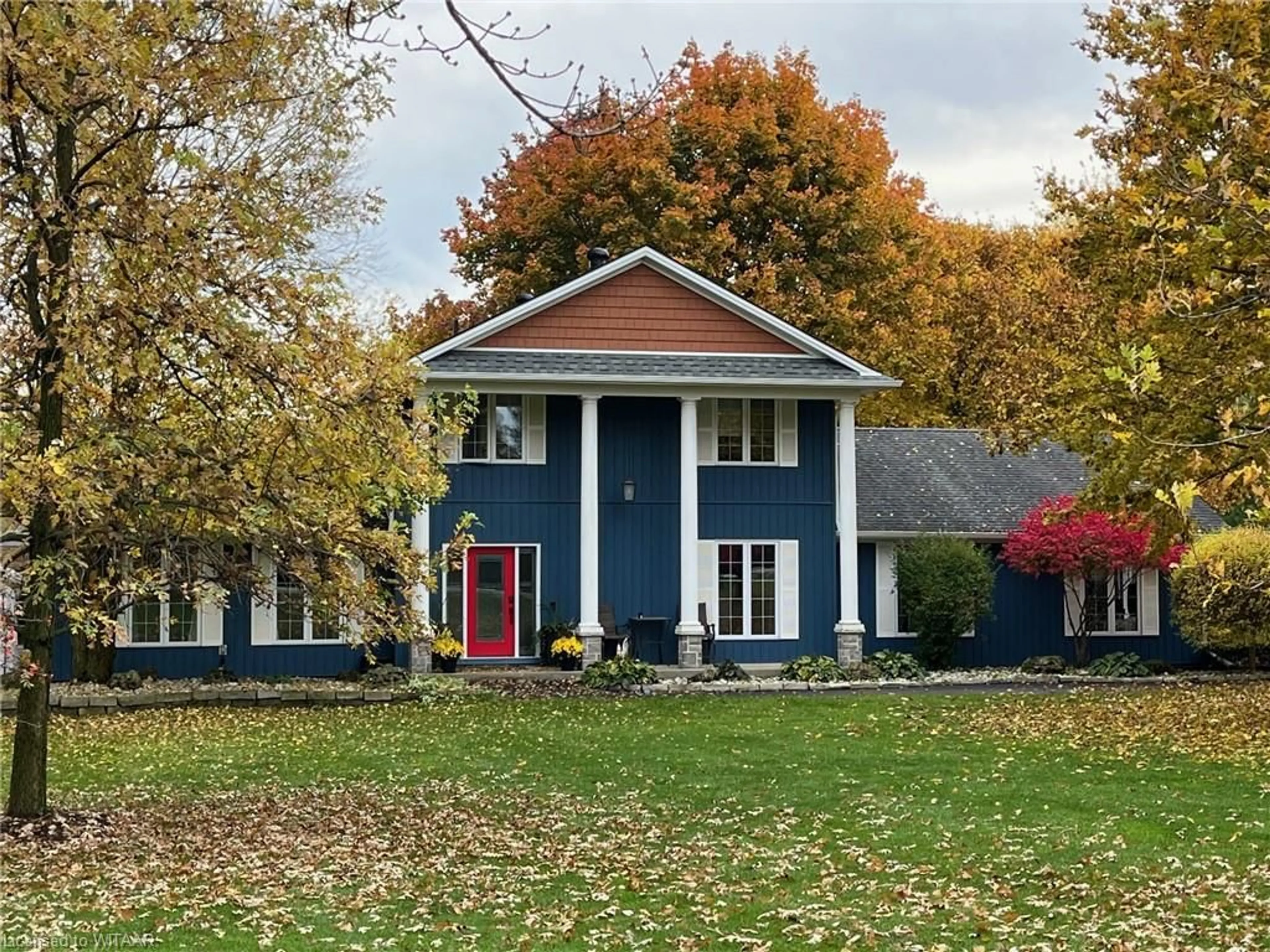 Frontside or backside of a home for 684760 2 Hwy, Woodstock Ontario N4S 7V7