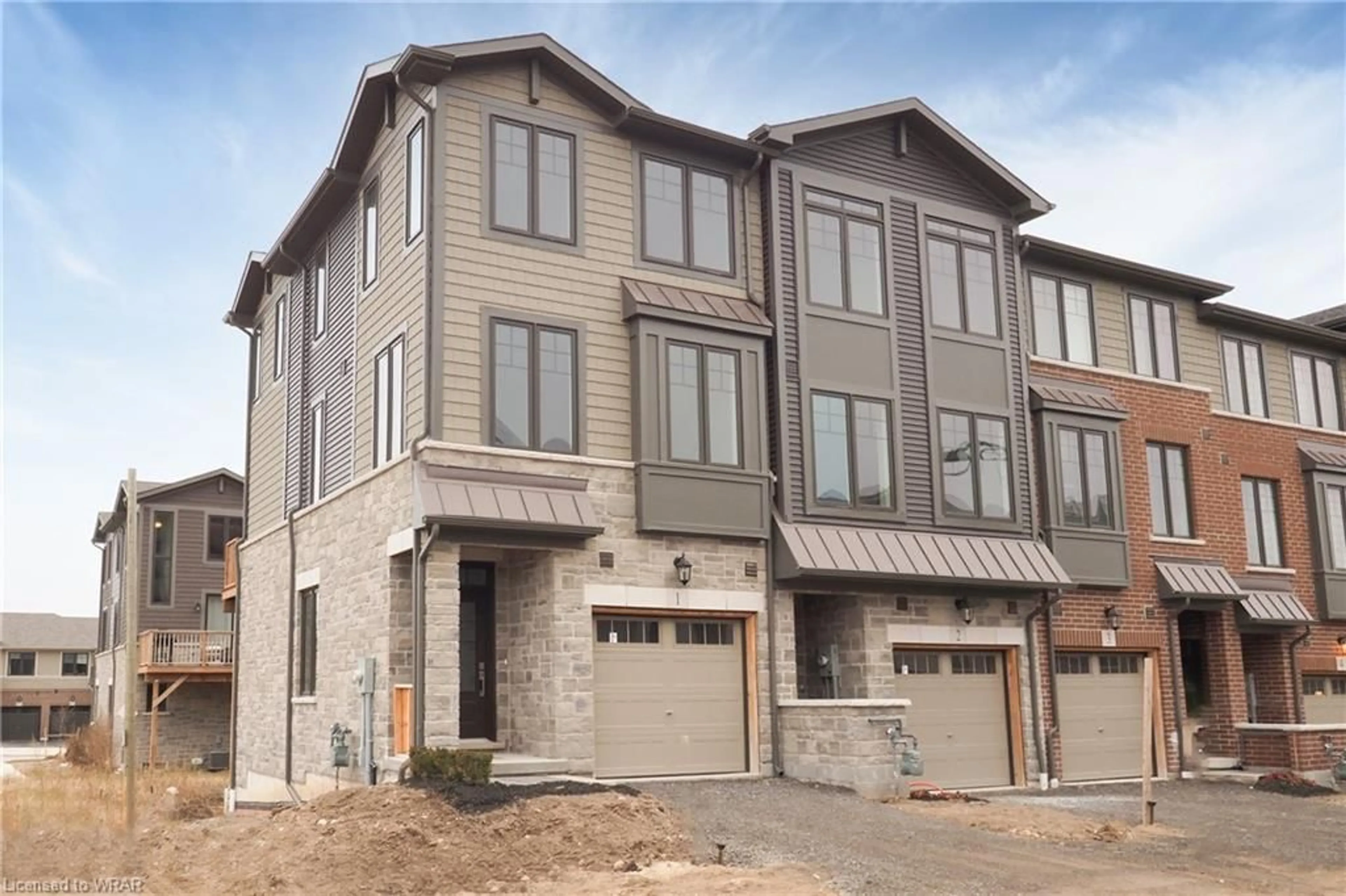 Home with stone exterior material for 10 Birmingham Dr #1, Cambridge Ontario N1R 8J8