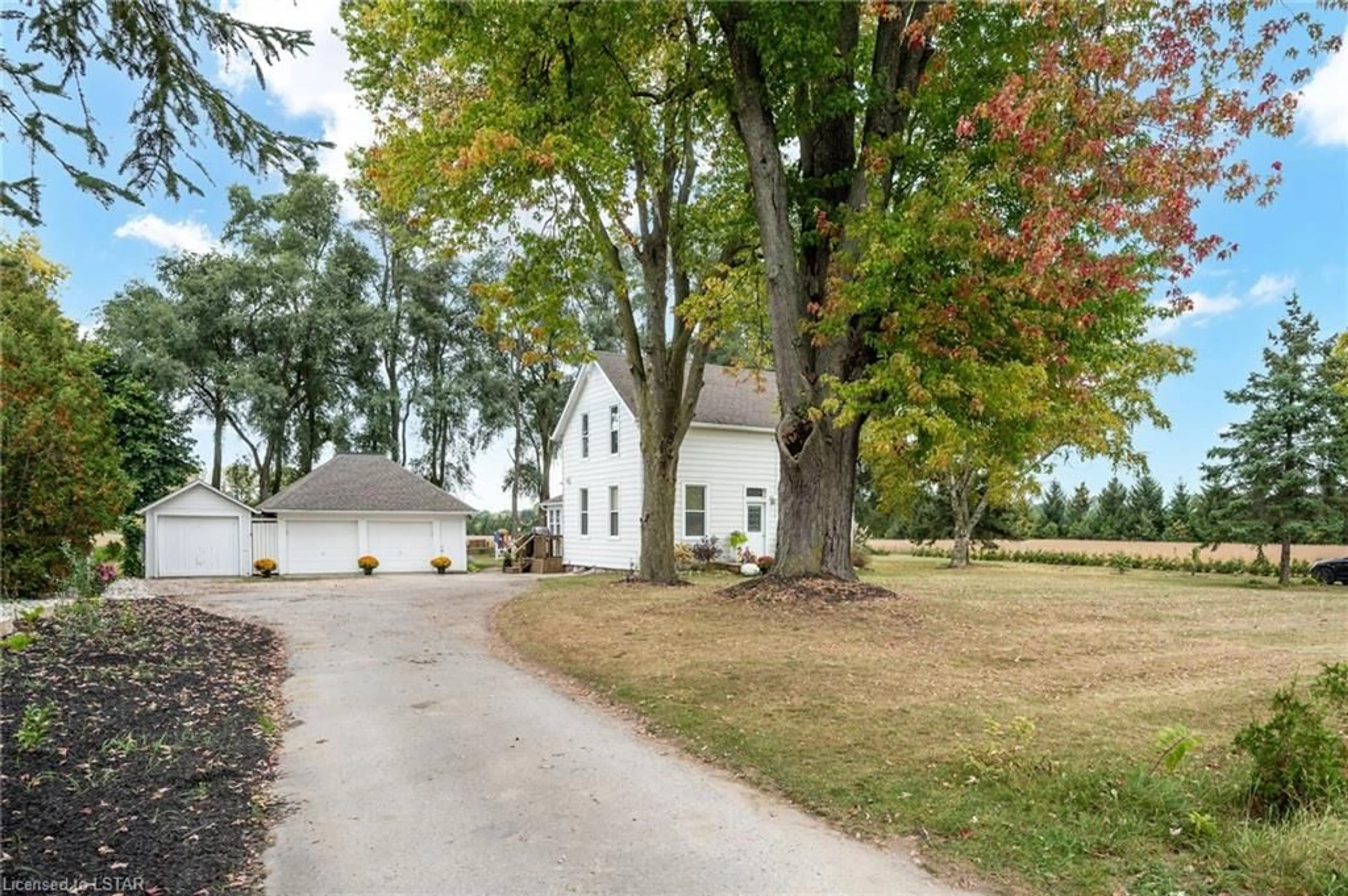 Street view for 9398 Glendon Dr, Mount Brydges Ontario N0L 1W0