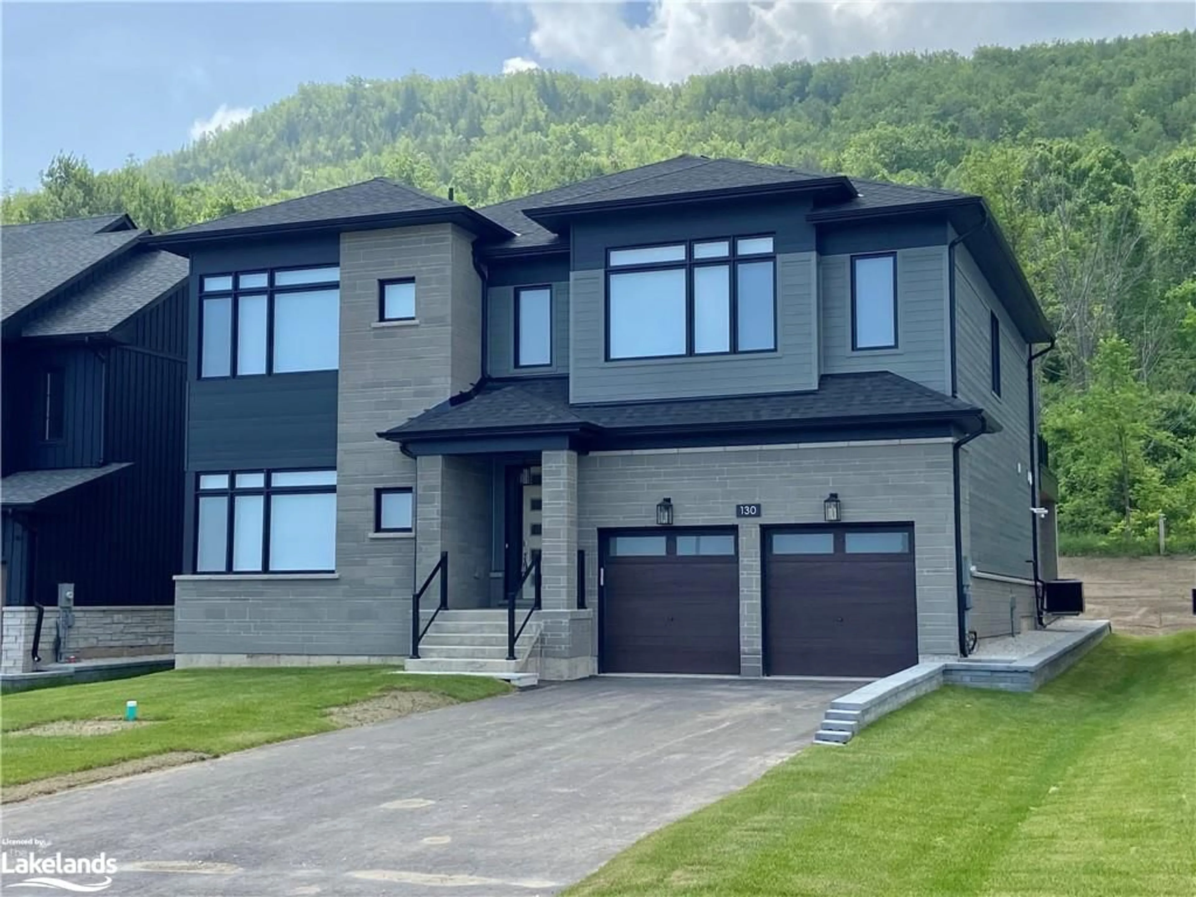 Frontside or backside of a home for 130 Dorothy Dr, The Blue Mountains Ontario N0H 1J0