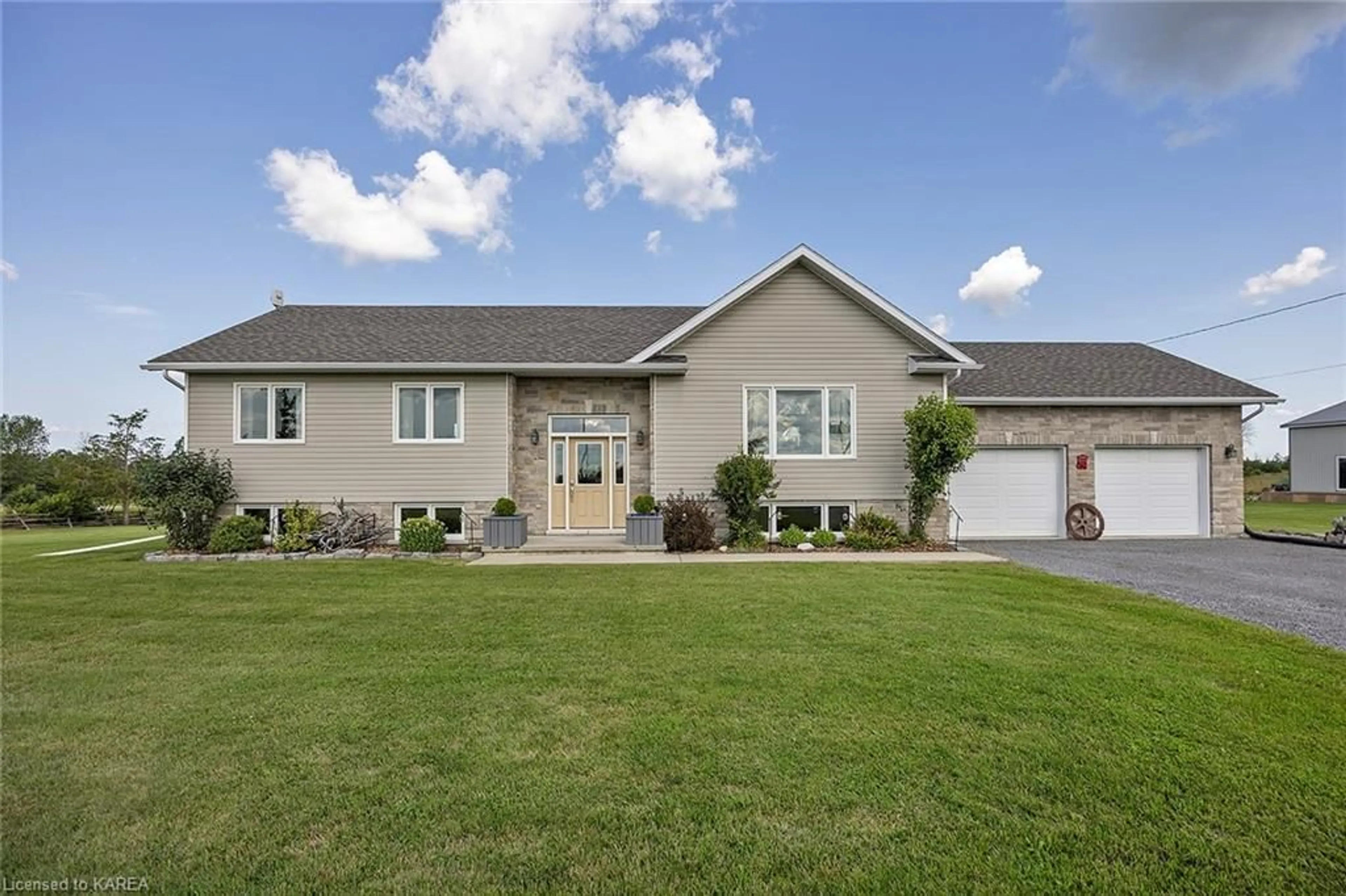 Frontside or backside of a home for 511 Glennelm Rd, Greater Napanee Ontario K0K 2W0