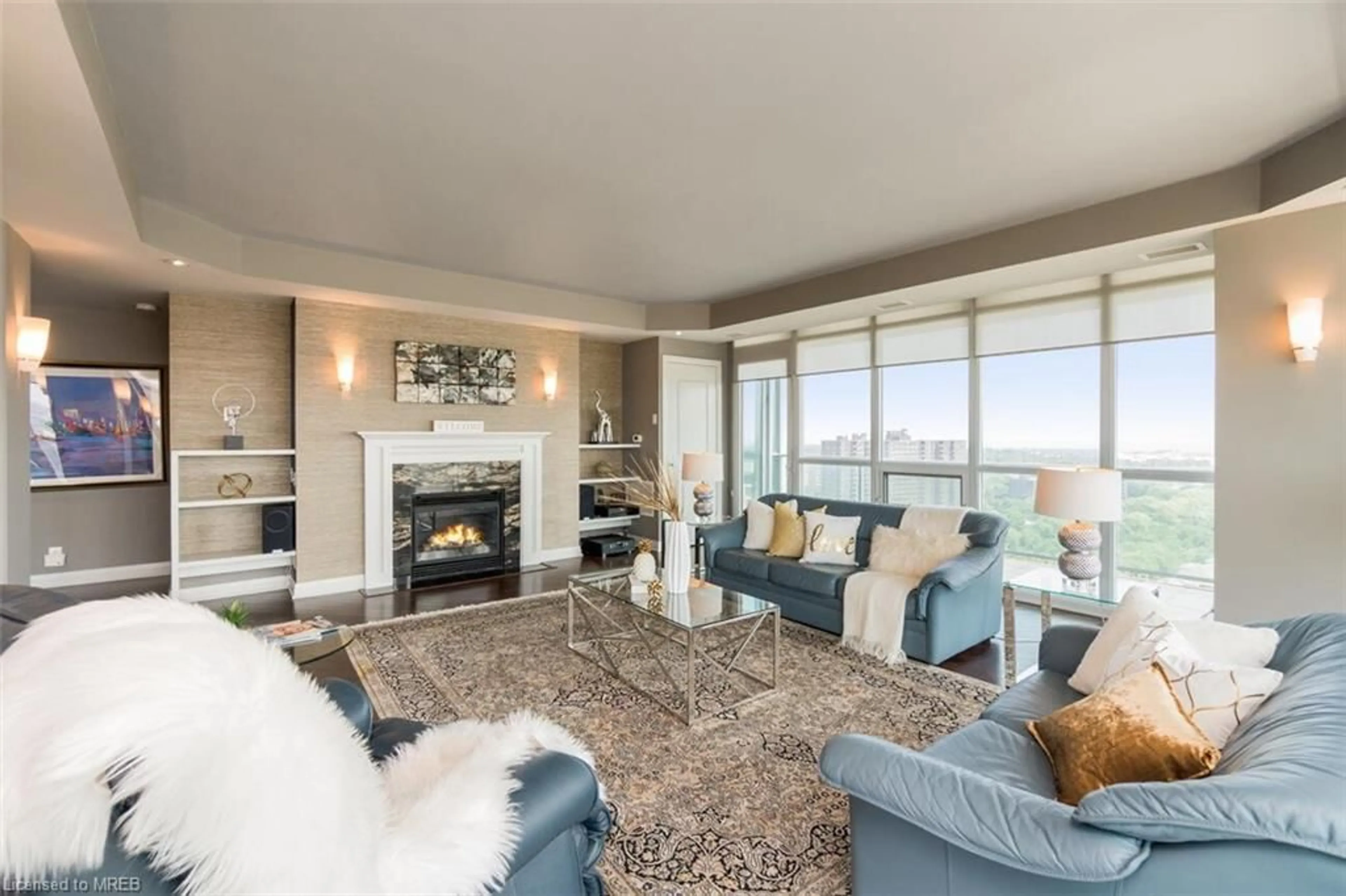 Living room for 1055 Southdown Rd #PH10, Mississauga Ontario L5J 0A3
