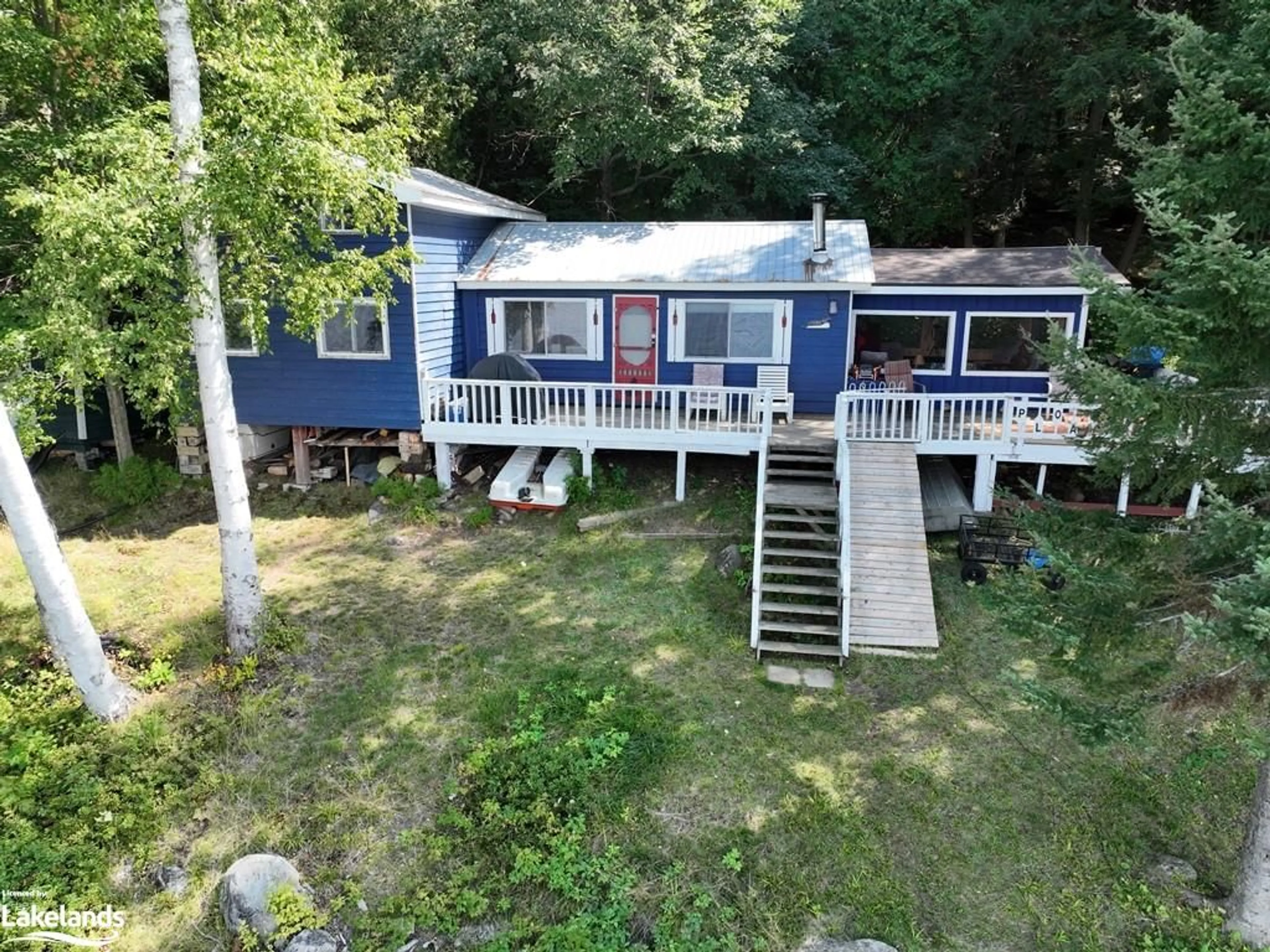 Cottage for 15 Pool Lake, Sundridge Ontario P0A 1Z0
