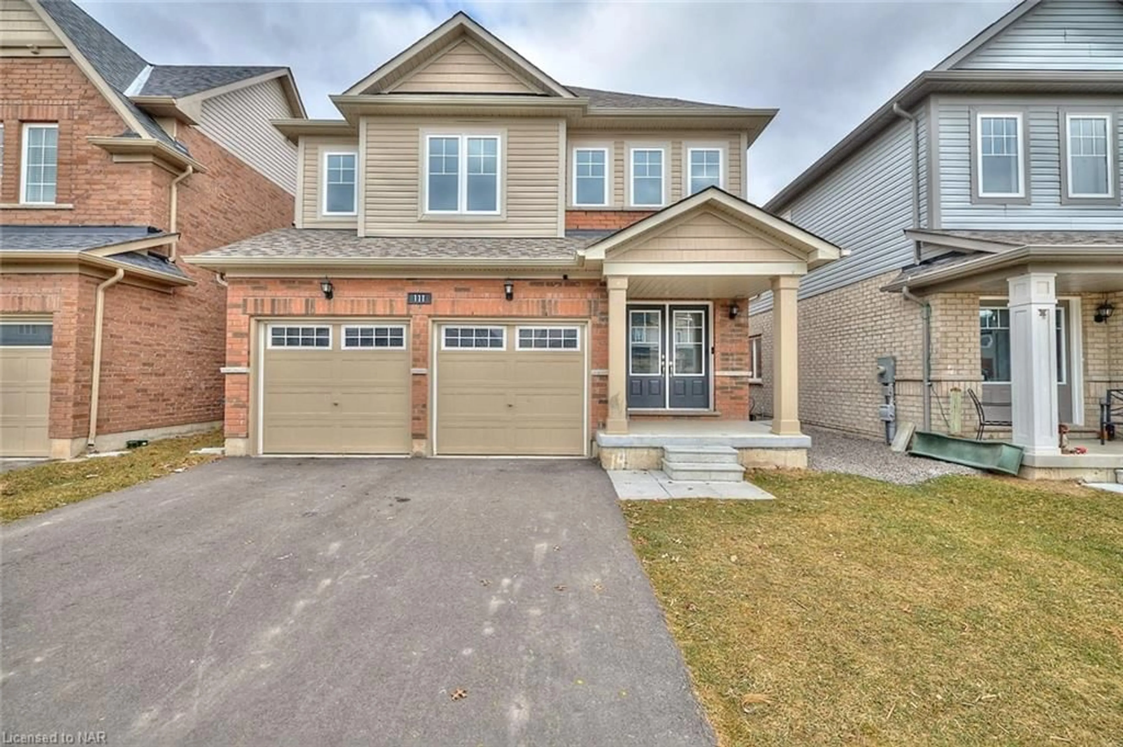Home with brick exterior material for 111 Tumblewood Place Pl, Welland Ontario L3B 0J3