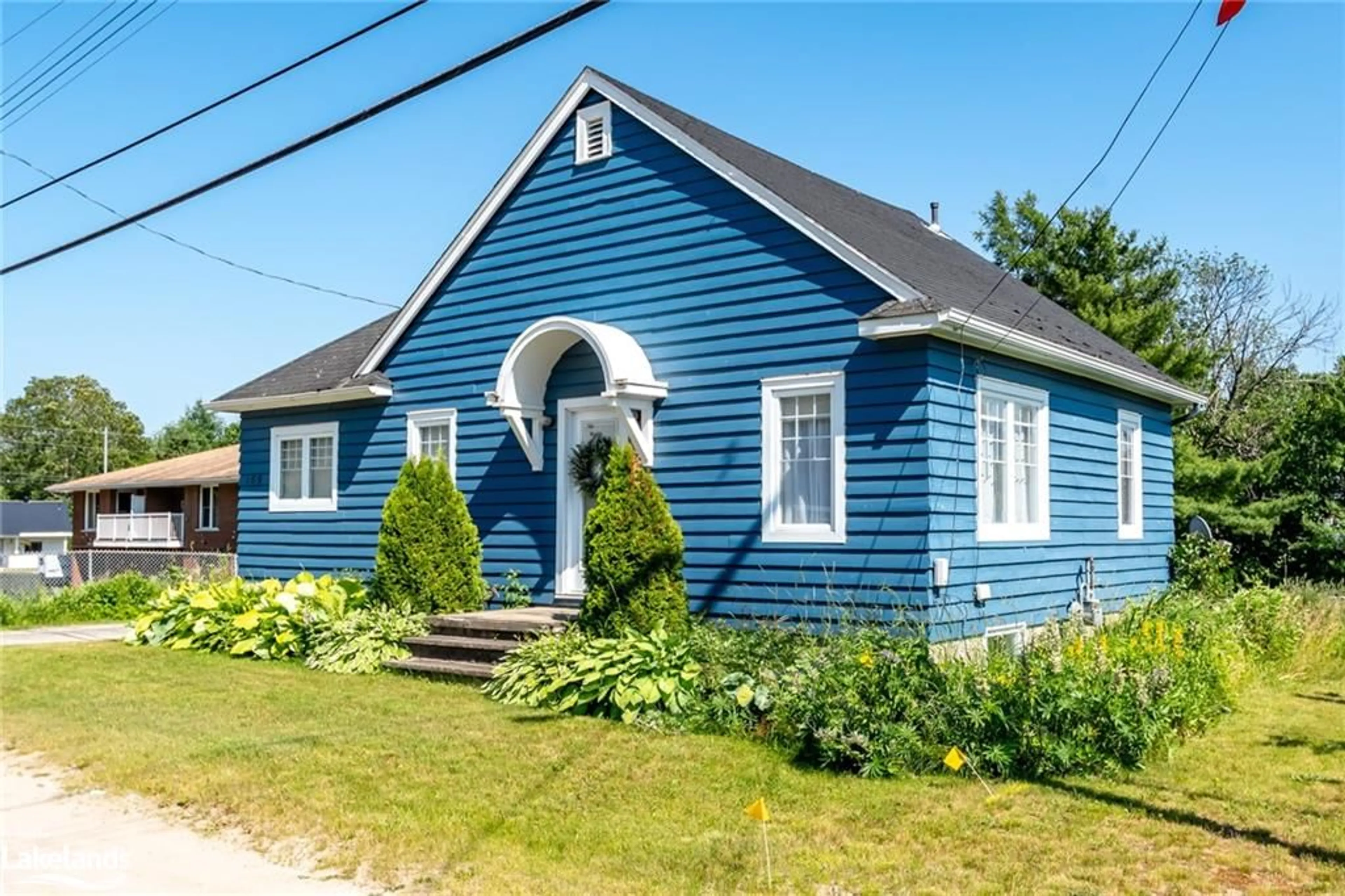 Cottage for 169 Main St, Sundridge Ontario P0A 1Z0