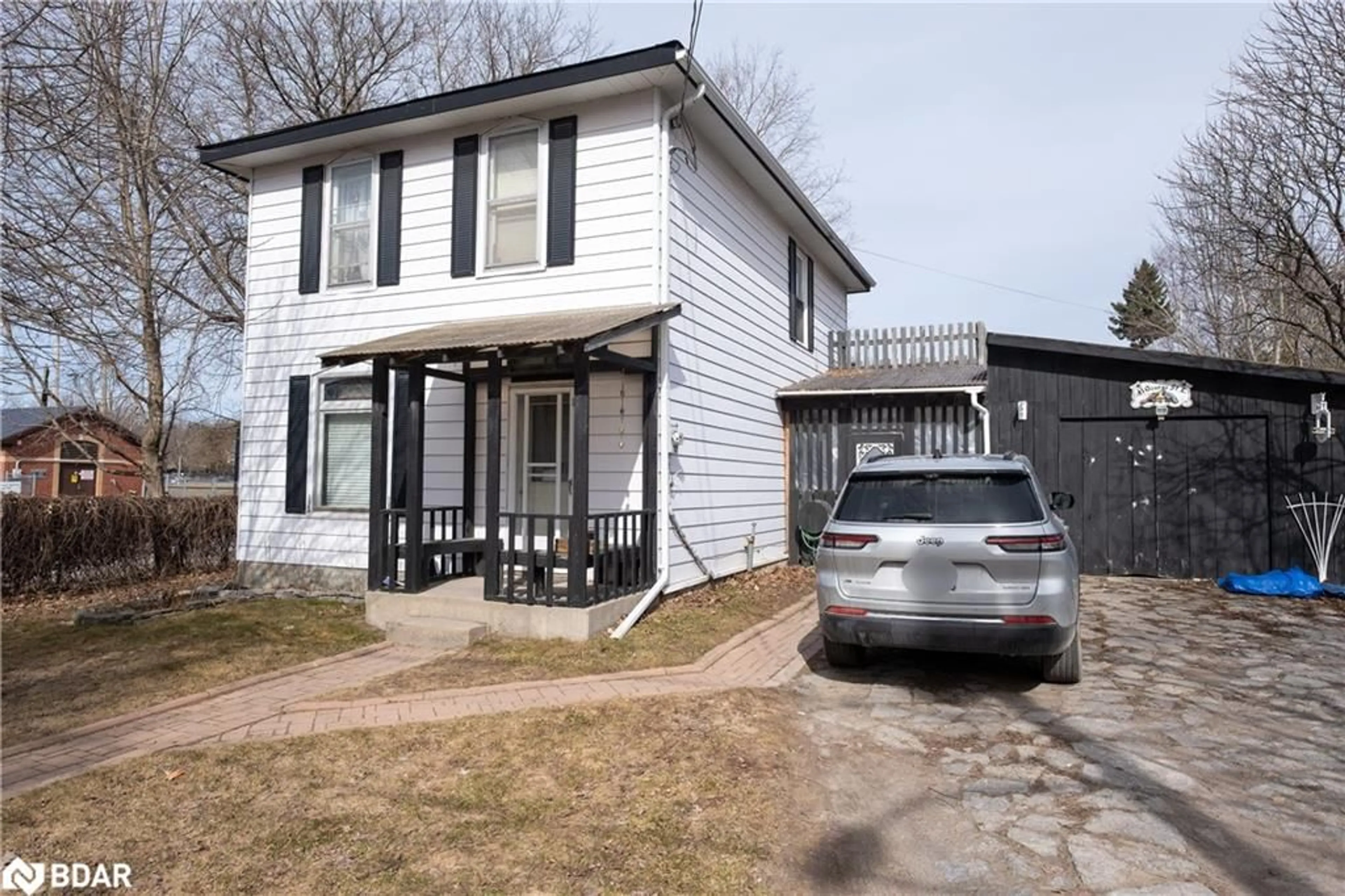 Frontside or backside of a home for 41 George St, Havelock Ontario K0L 1Z0