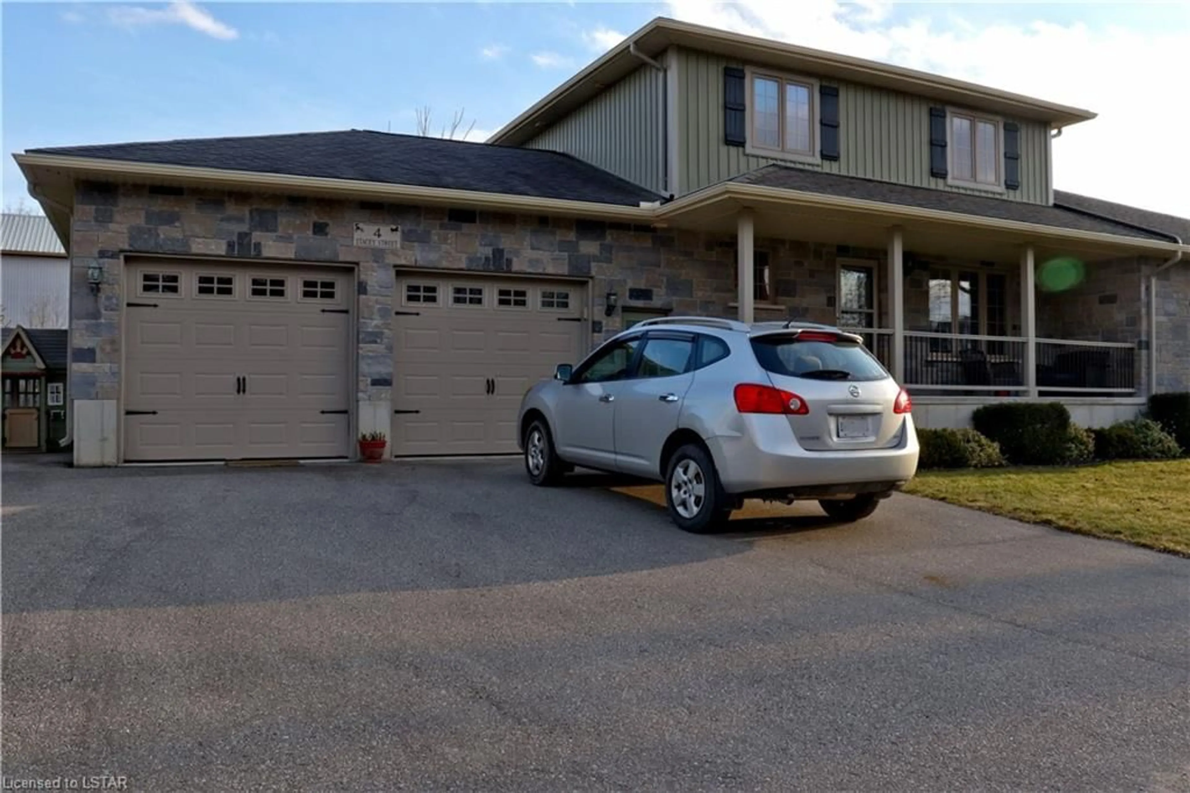 Frontside or backside of a home for 4 Stacey St, Port Rowan Ontario N0E 1M0