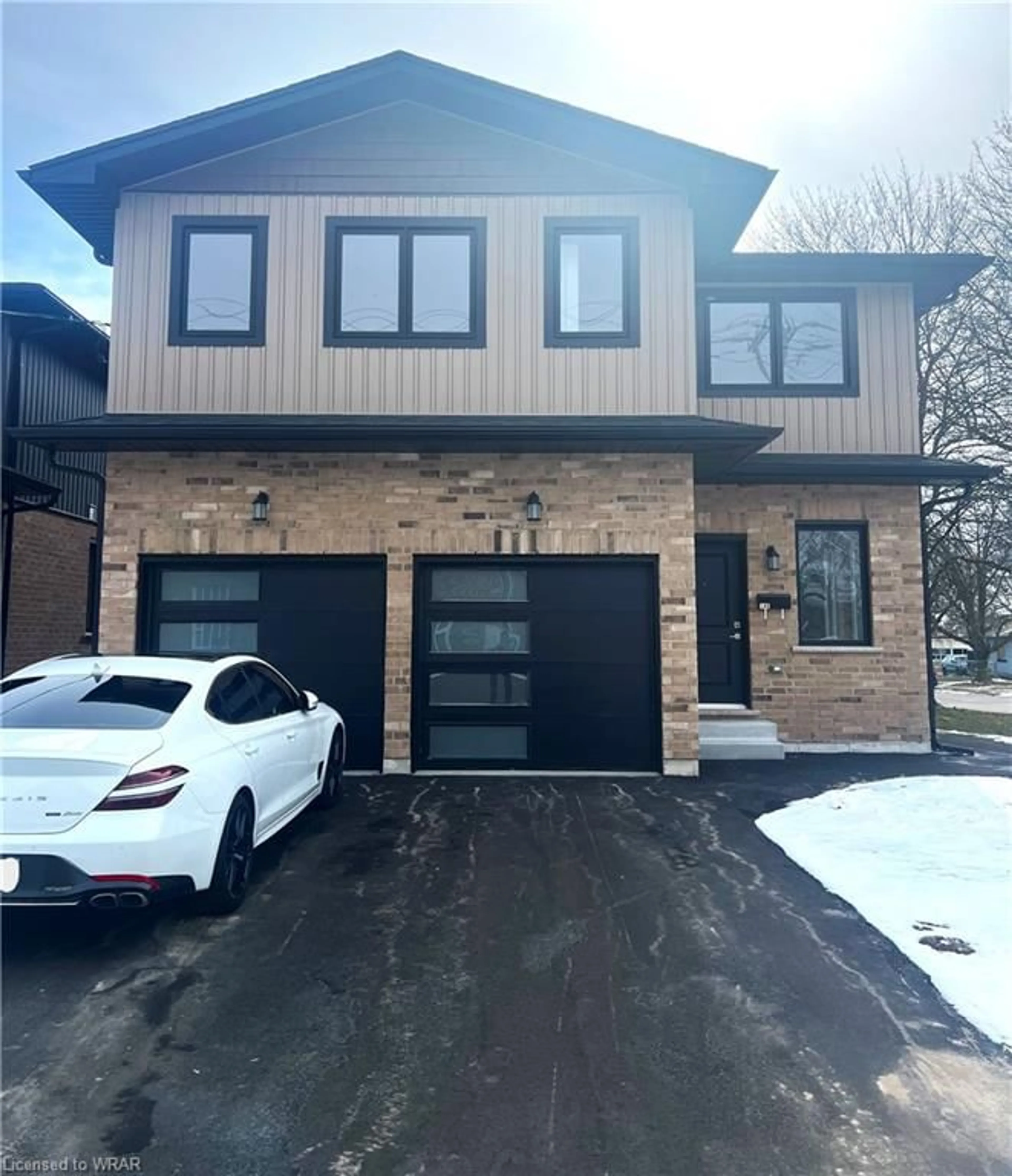 Home with brick exterior material for 145 Ballantyne Ave, Cambridge Ontario N1R 4P5