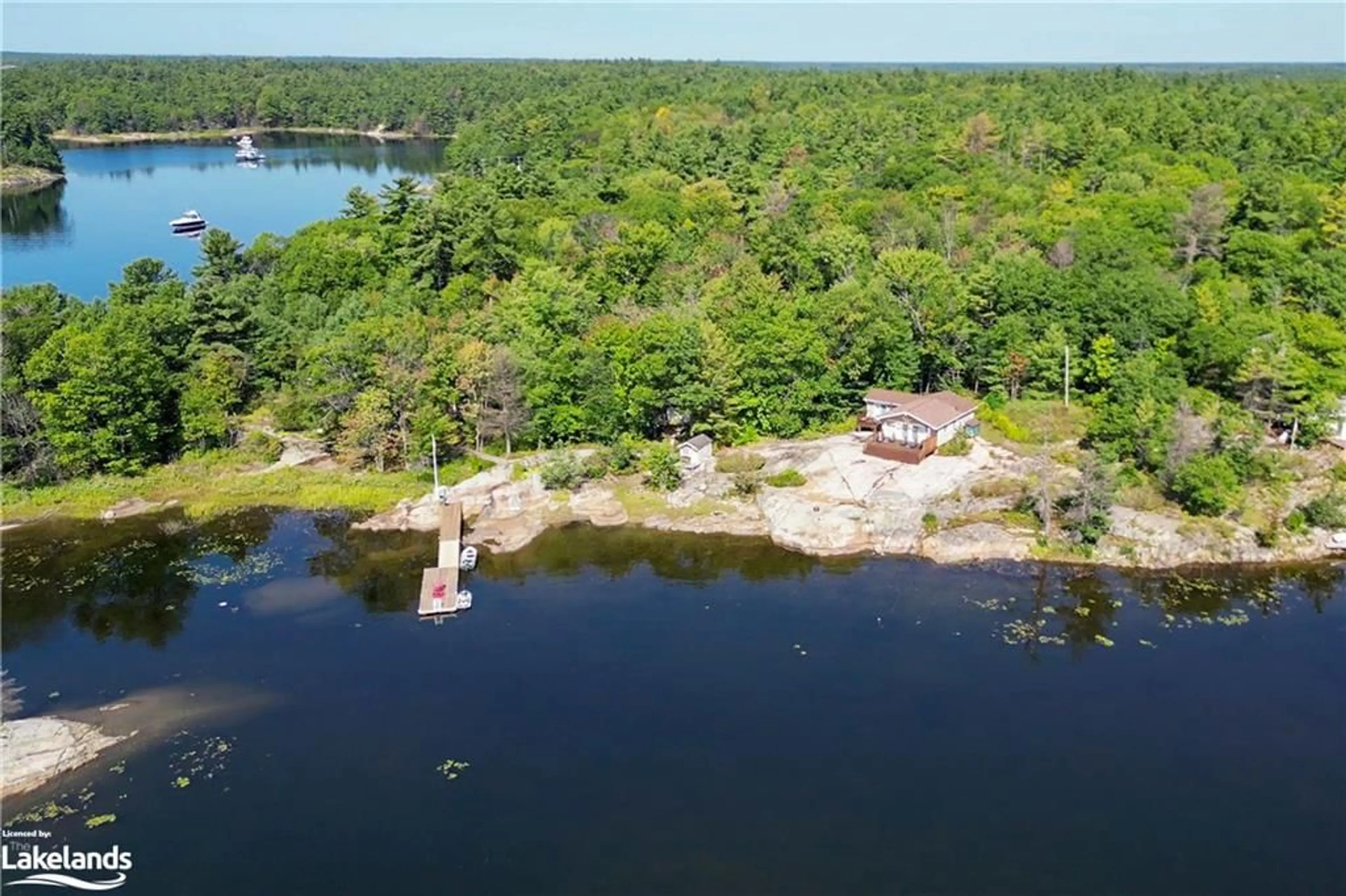 Cottage for 6980 Island 1810, Honey Harbour Ontario P0E 1E0