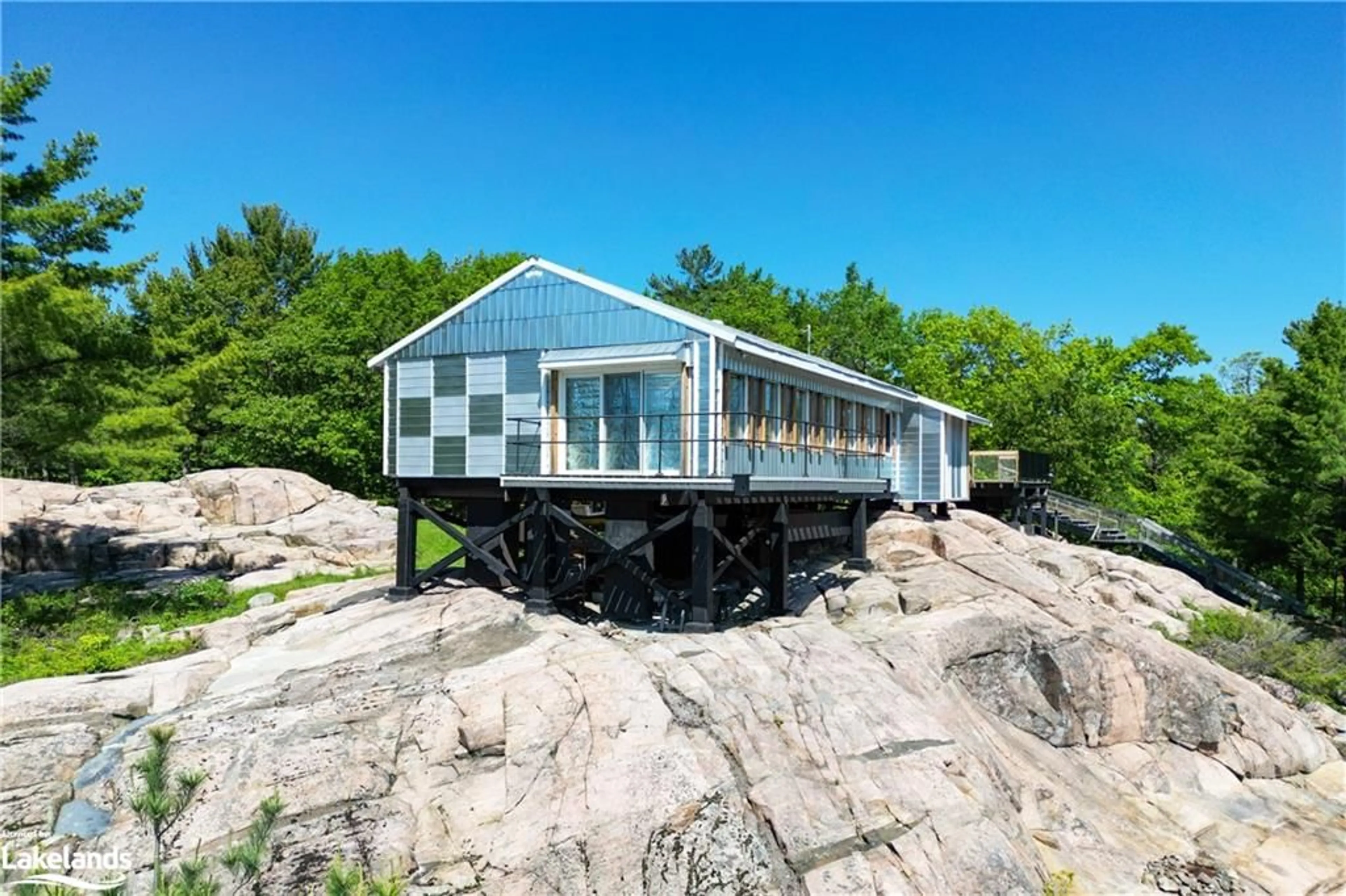 Cottage for 1878 Island 1040, Honey Harbour Ontario P0E 1E0