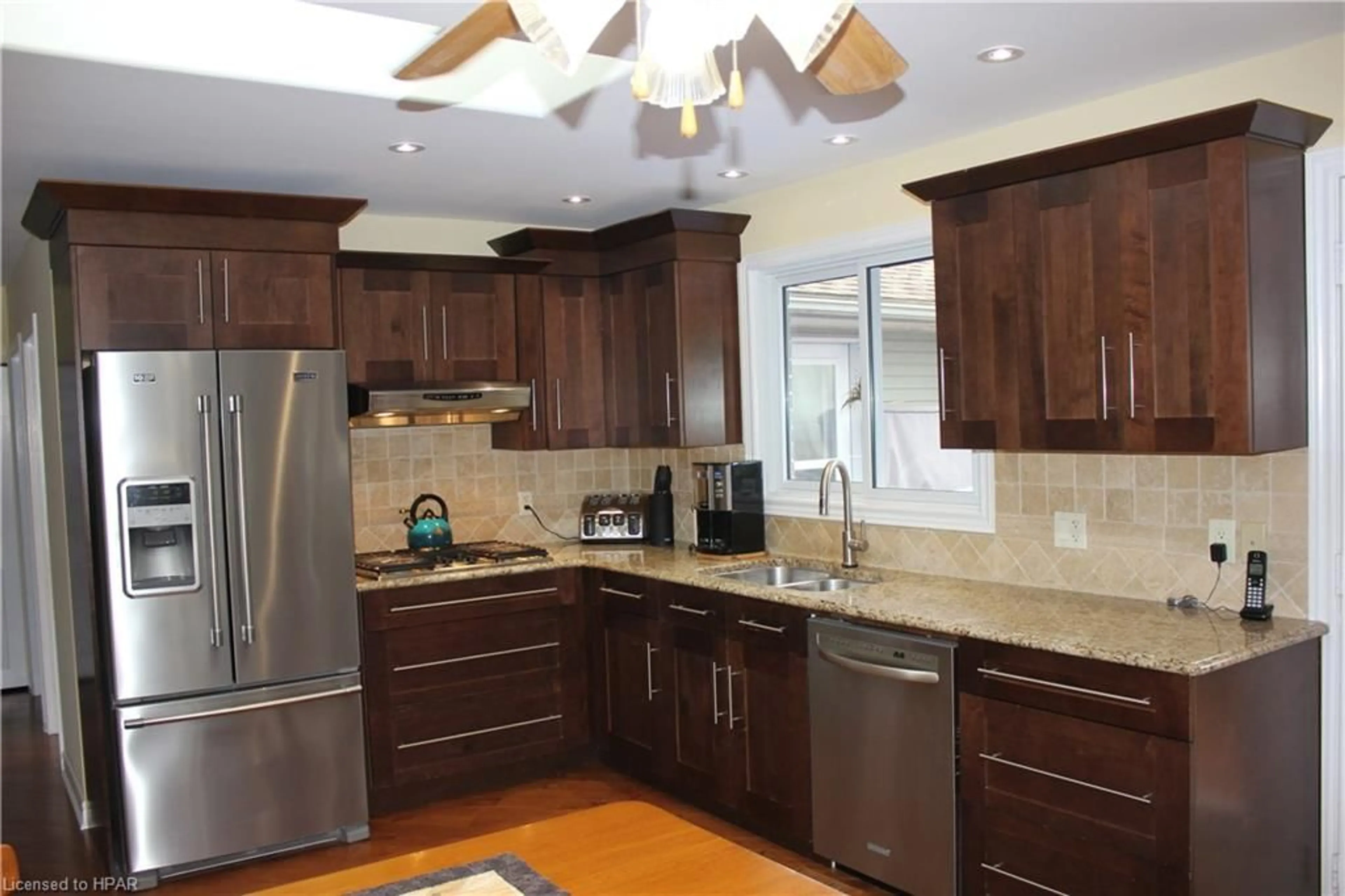 Kitchen, wood floors, cottage for 24575 Saxton Rd, Strathroy Caradoc (Munic) Ontario N7G 3H4