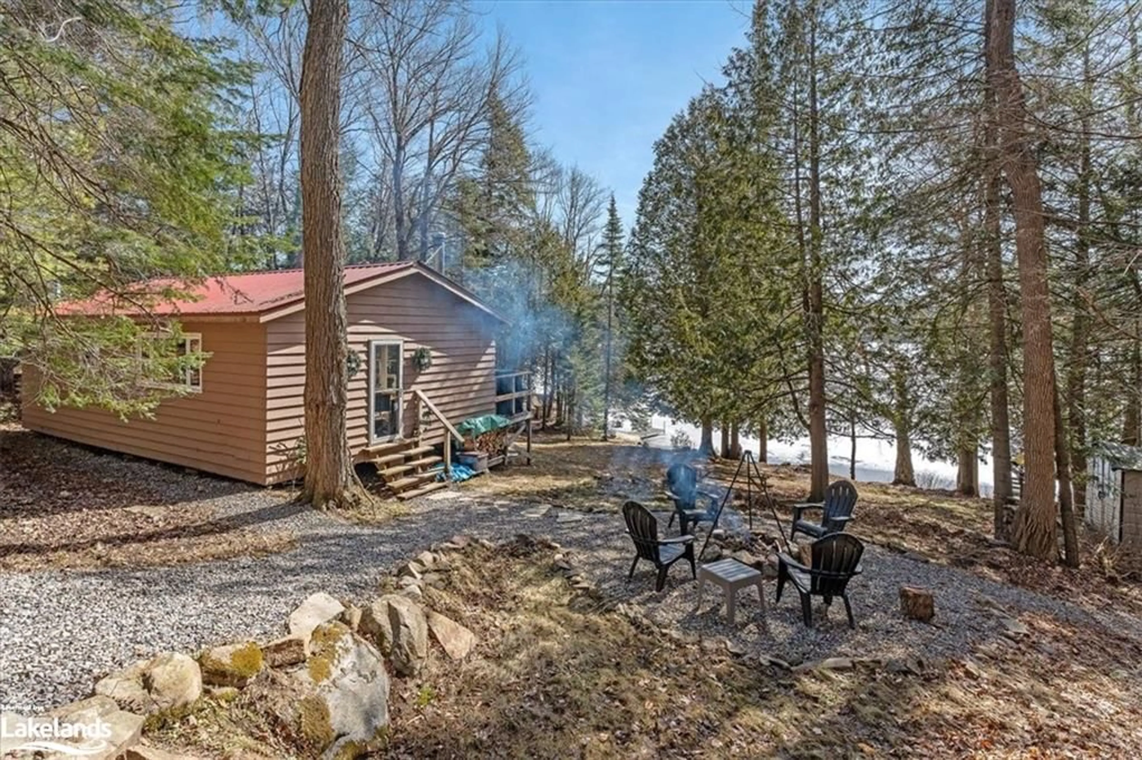 Cottage for 1107 Pluto Trail, Haliburton Ontario K0M 1S0