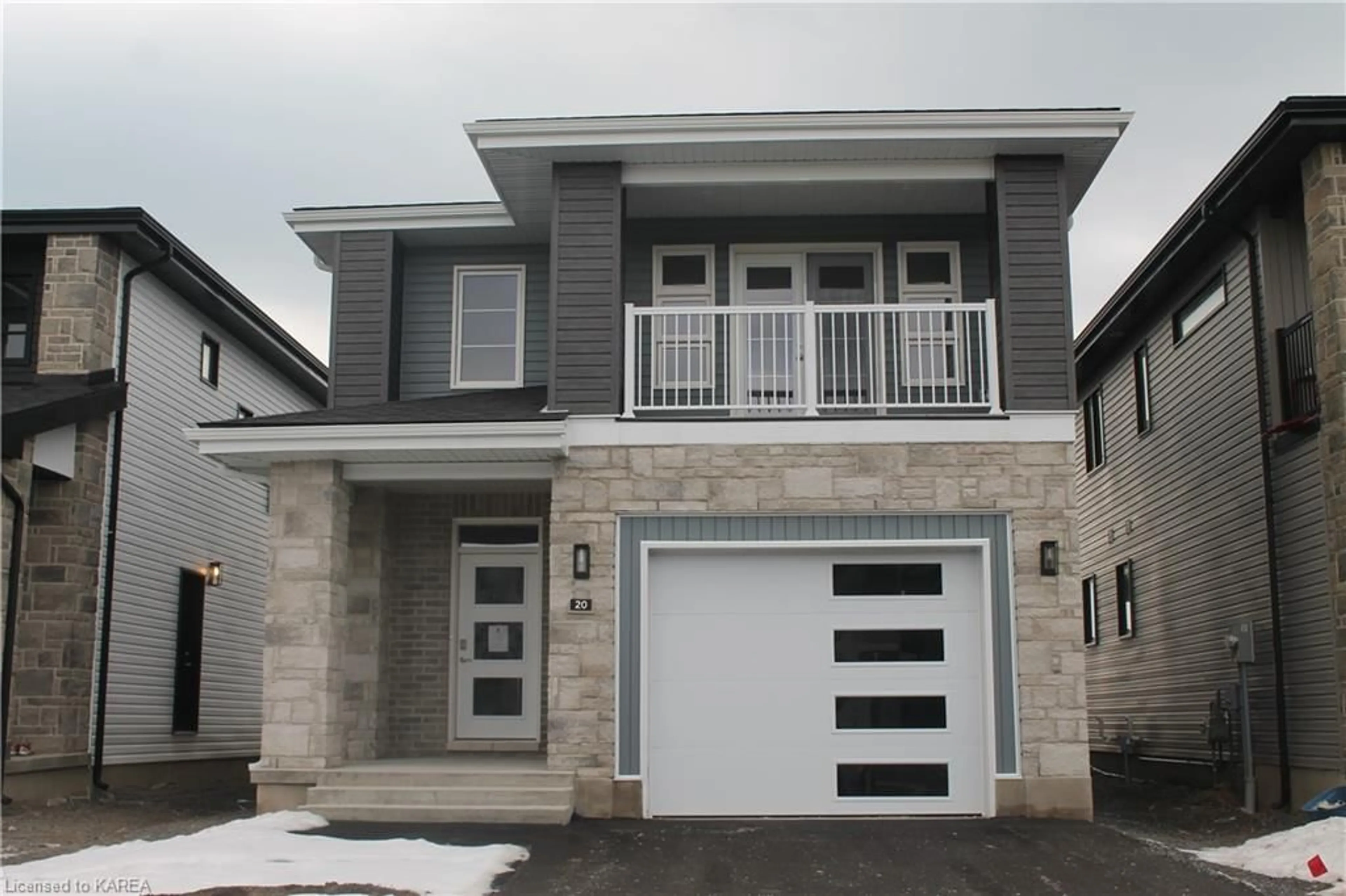 Frontside or backside of a home for 20 Walden Pond Dr, Amherstview Ontario K7N 0E7