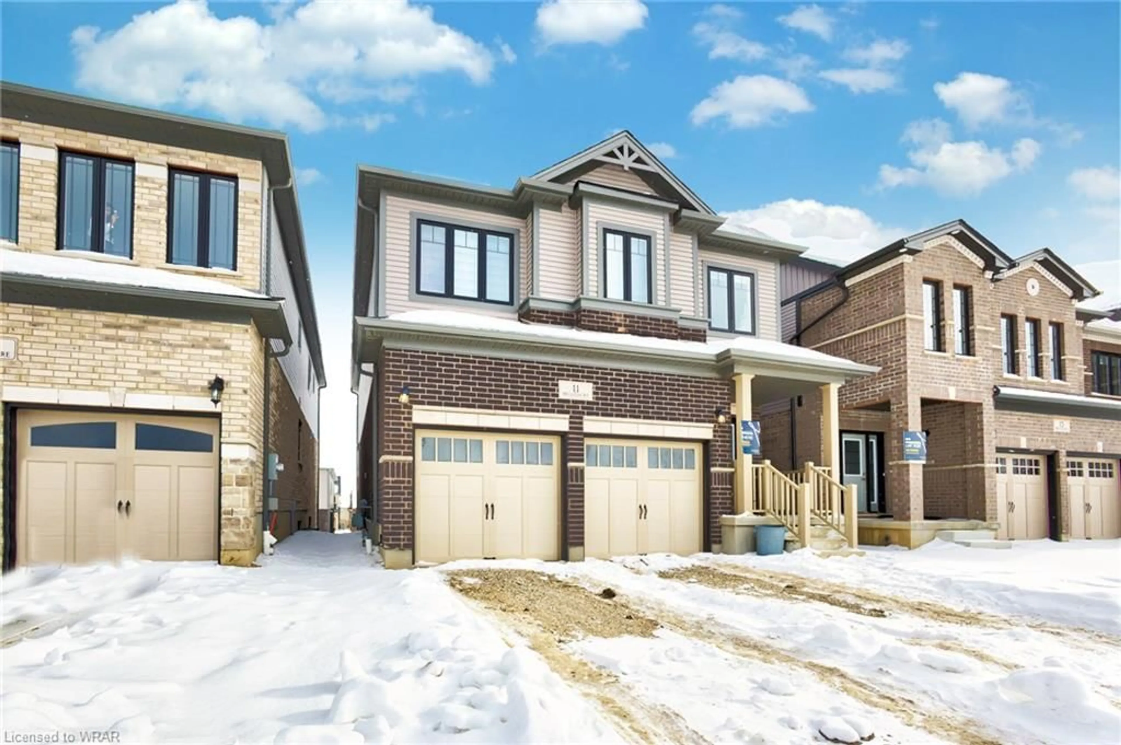 Frontside or backside of a home for 11 Broadacre Dr, Kitchener Ontario N2R 0S5