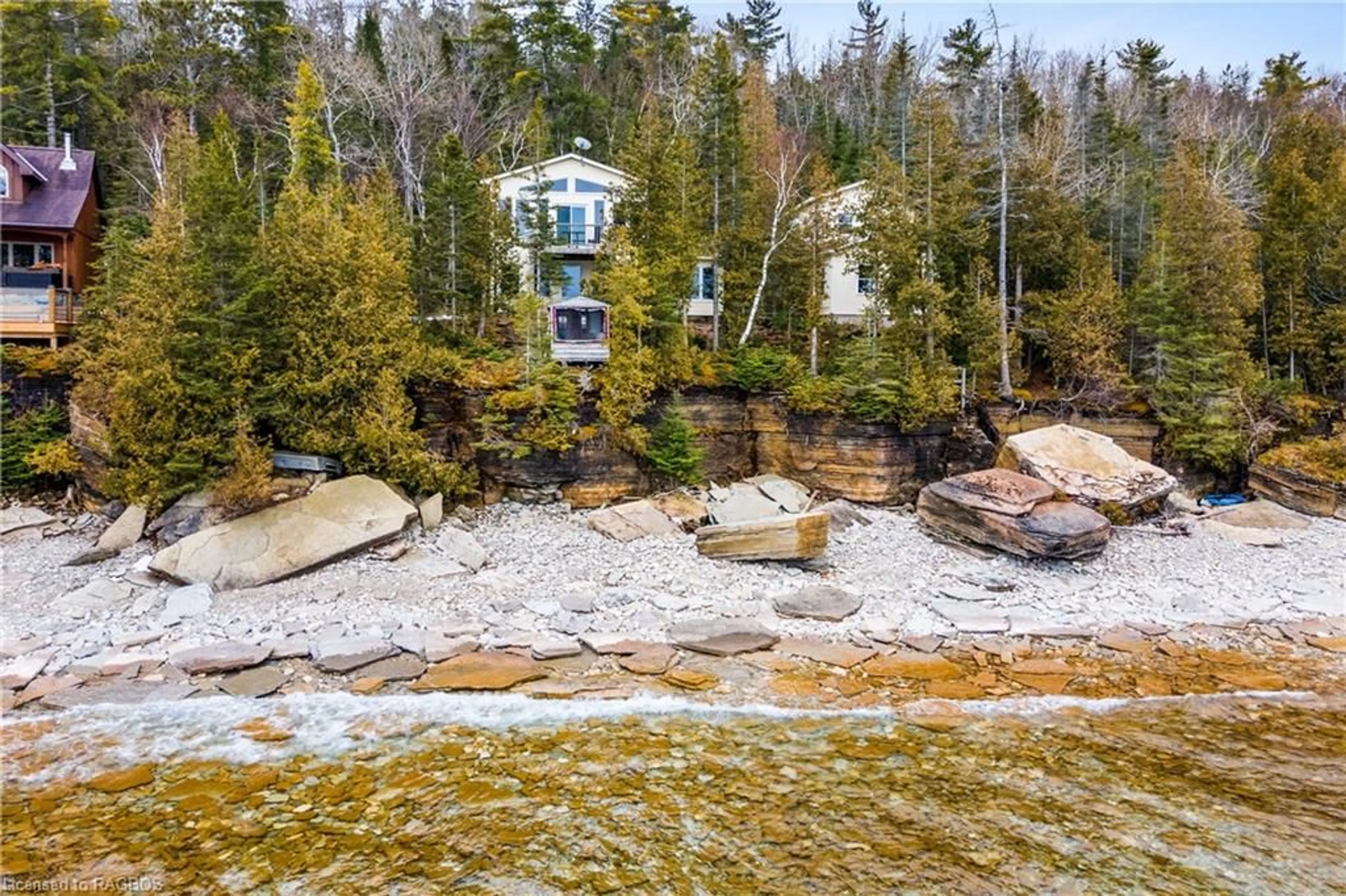 Cottage for 18 Cape Chin North Shore Rd, North Bruce Peninsula Ontario N0H 1Z0