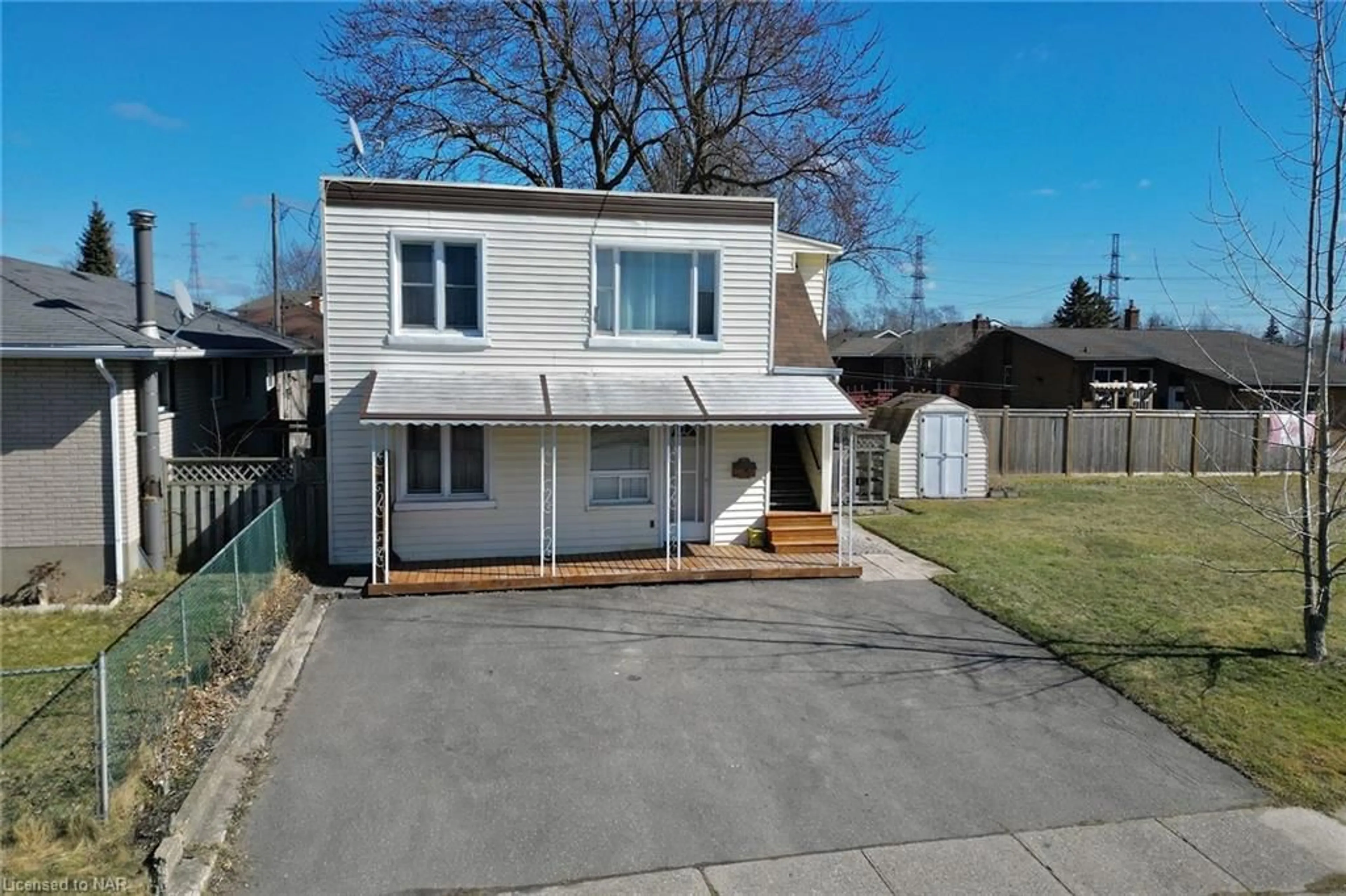 Frontside or backside of a home for 603 Lincoln St, Welland Ontario L3B 4R2