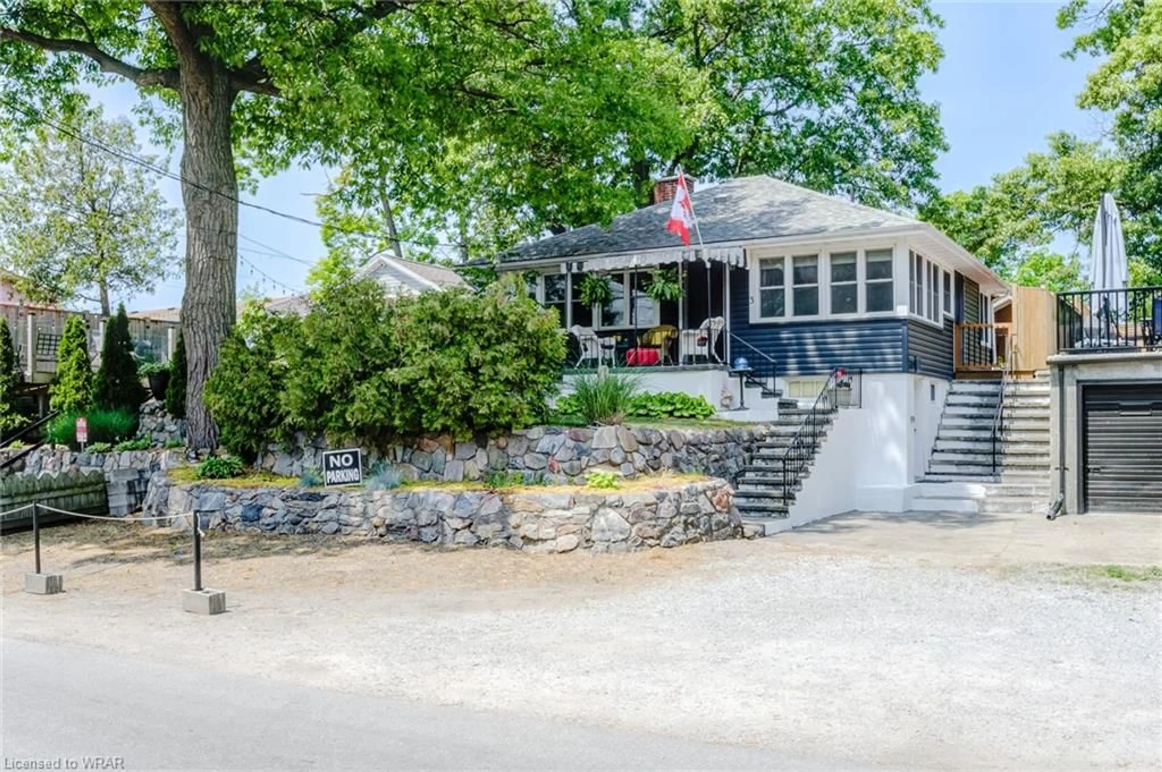 Cottage for 3 Elmwood Ave, Grand Bend Ontario N0M 1T0