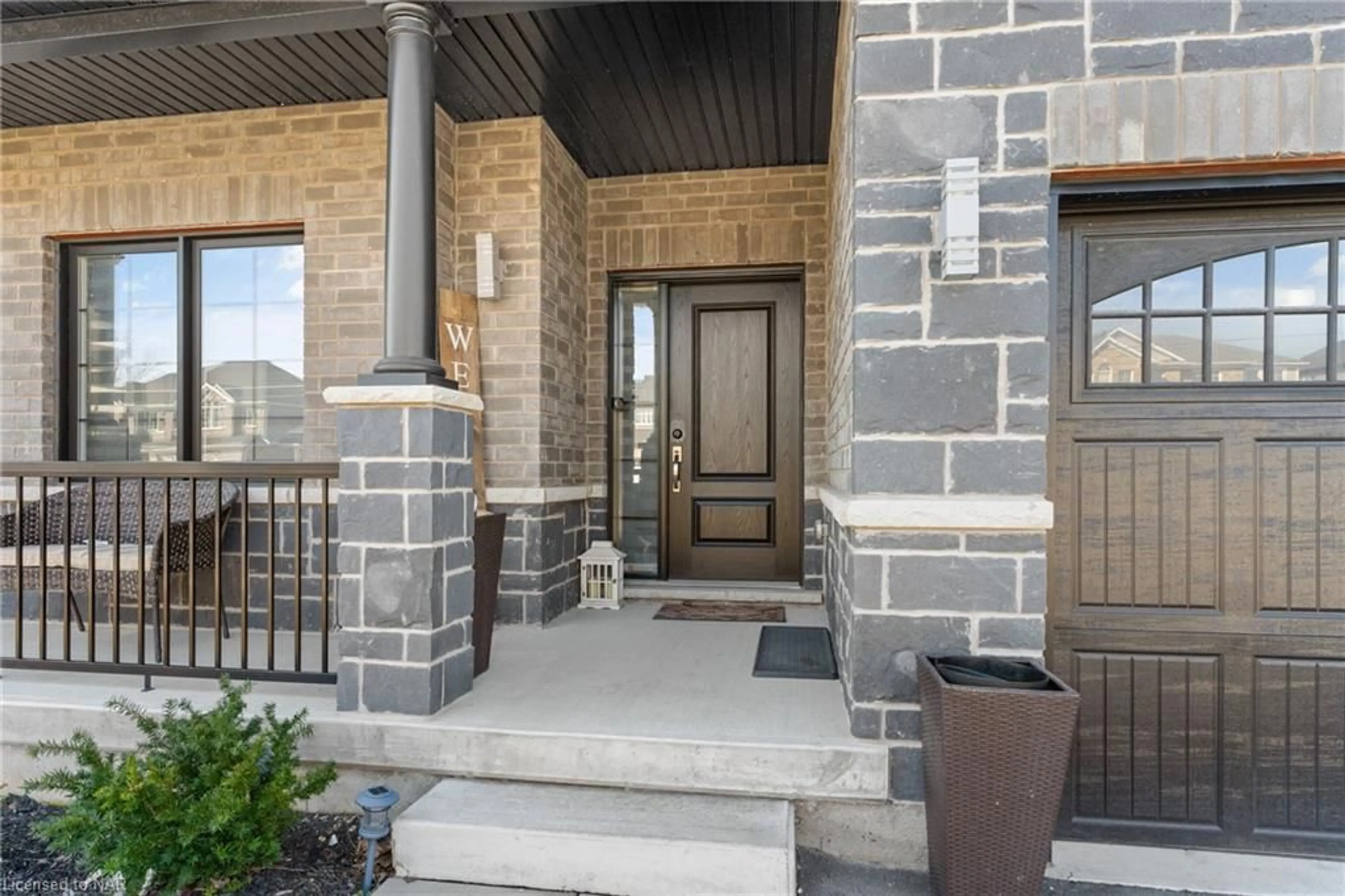 Indoor entryway for 3619 Thunder Bay Rd, Ridgeway Ontario L0S 1N0